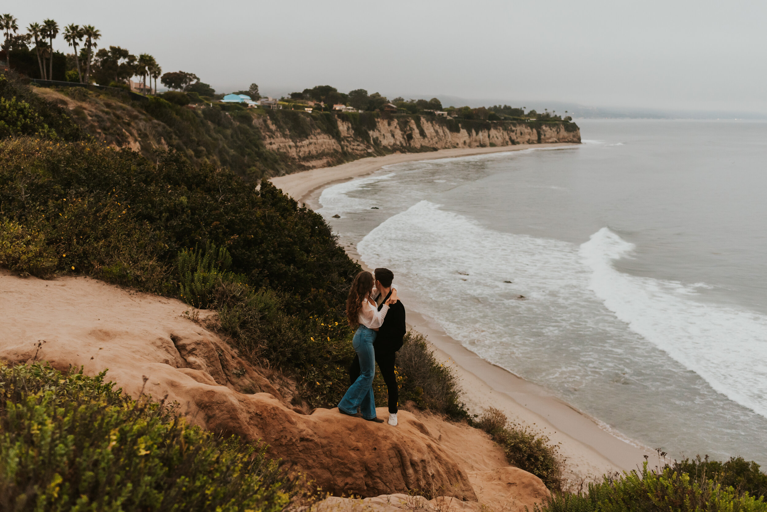 Point Dume Malibu Session | Malibu Cliffside Engagement Session | Ocean Cliffs Engagement | Southern California Summer Engagement | Couples Outfits