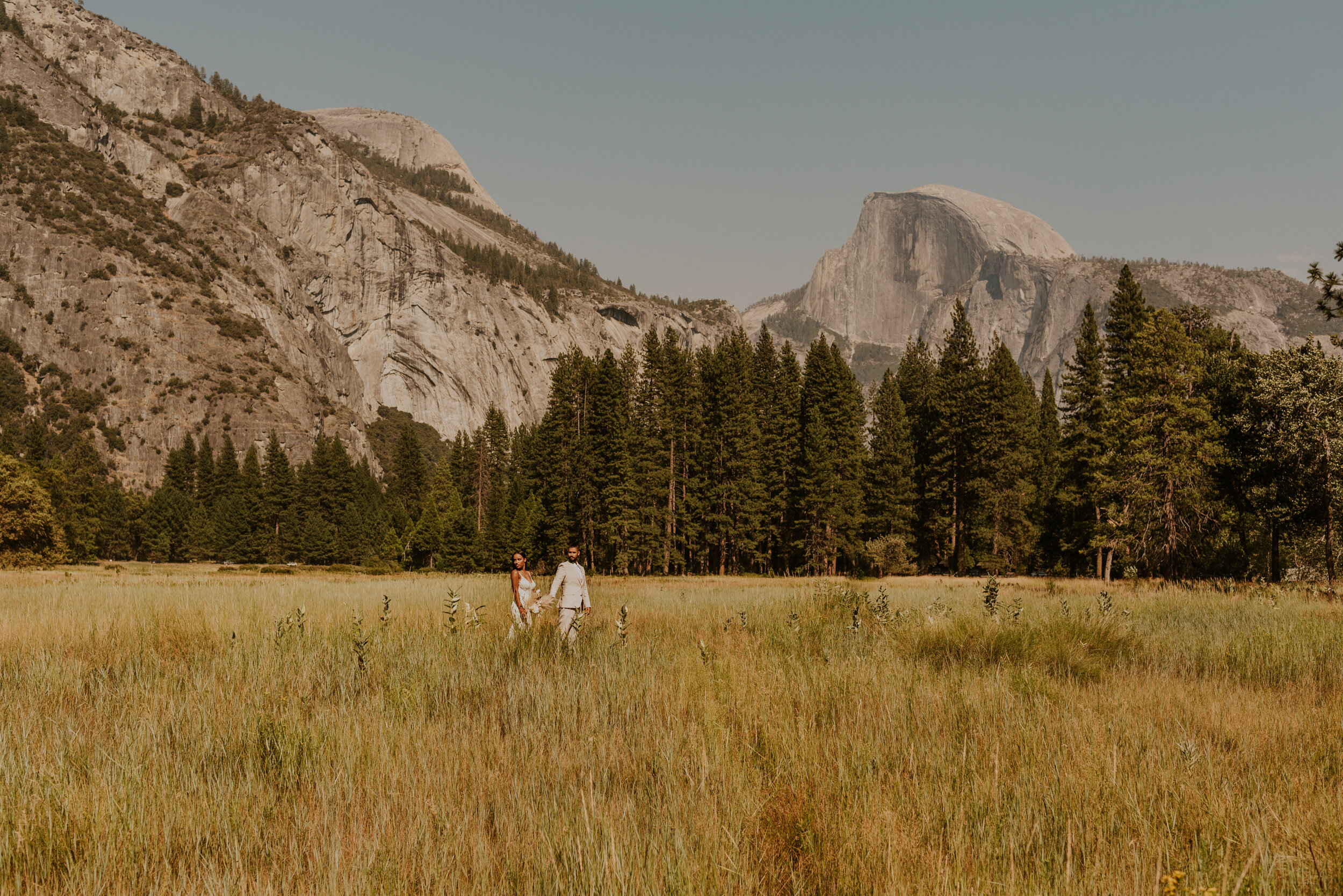 How to Elope in Yosemite National Park | Yosemite Elopement Photographer | Eloping in Yosemite | Yosemite Wedding Photography | Adventure Elopement | Elopement Planning