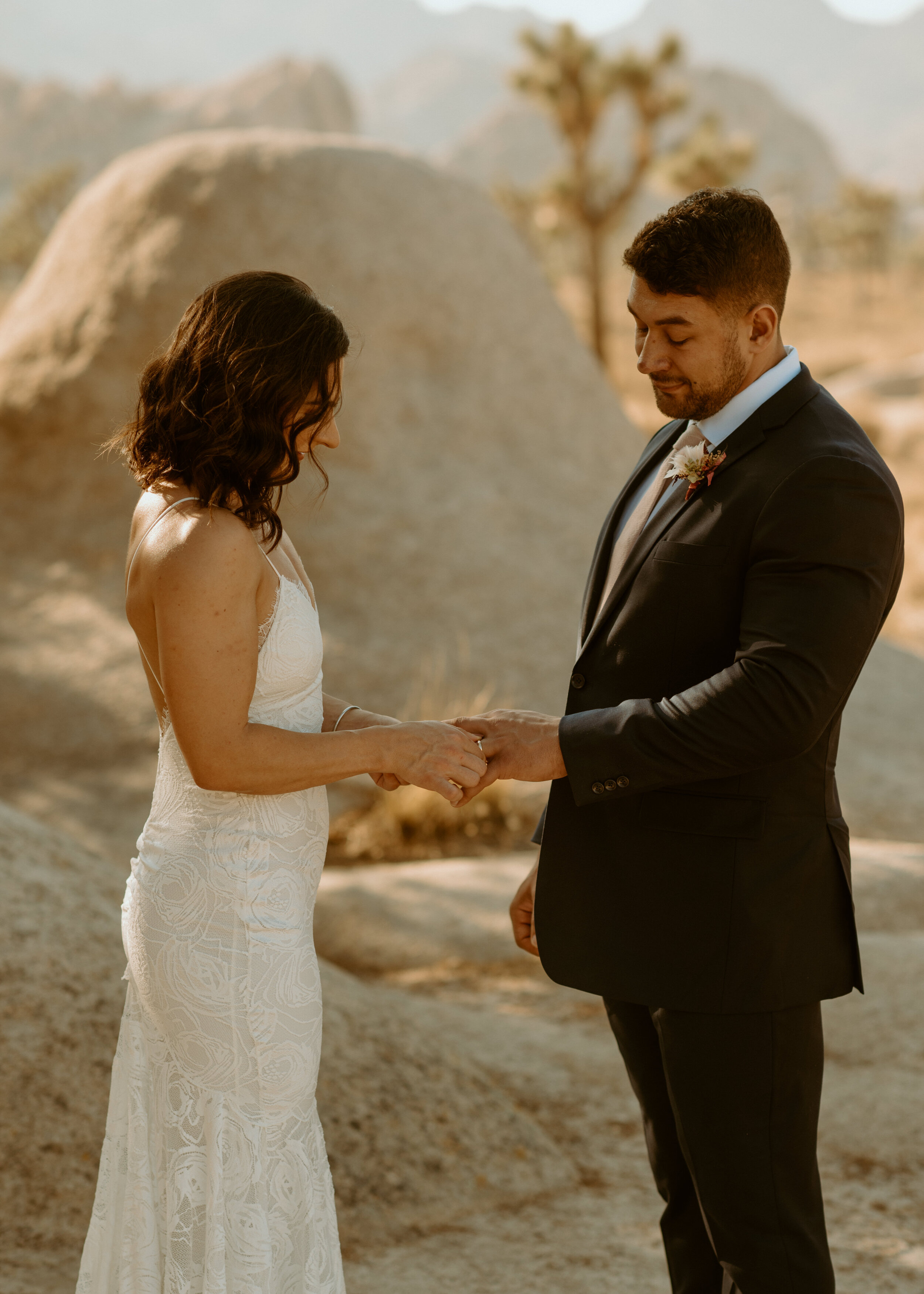 Laid-back Joshua Tree elopement | Boho bride in Grace Loves Lace dress | Joshua Tree elopement photographer | adventurous desert elopement | best place to elope in california