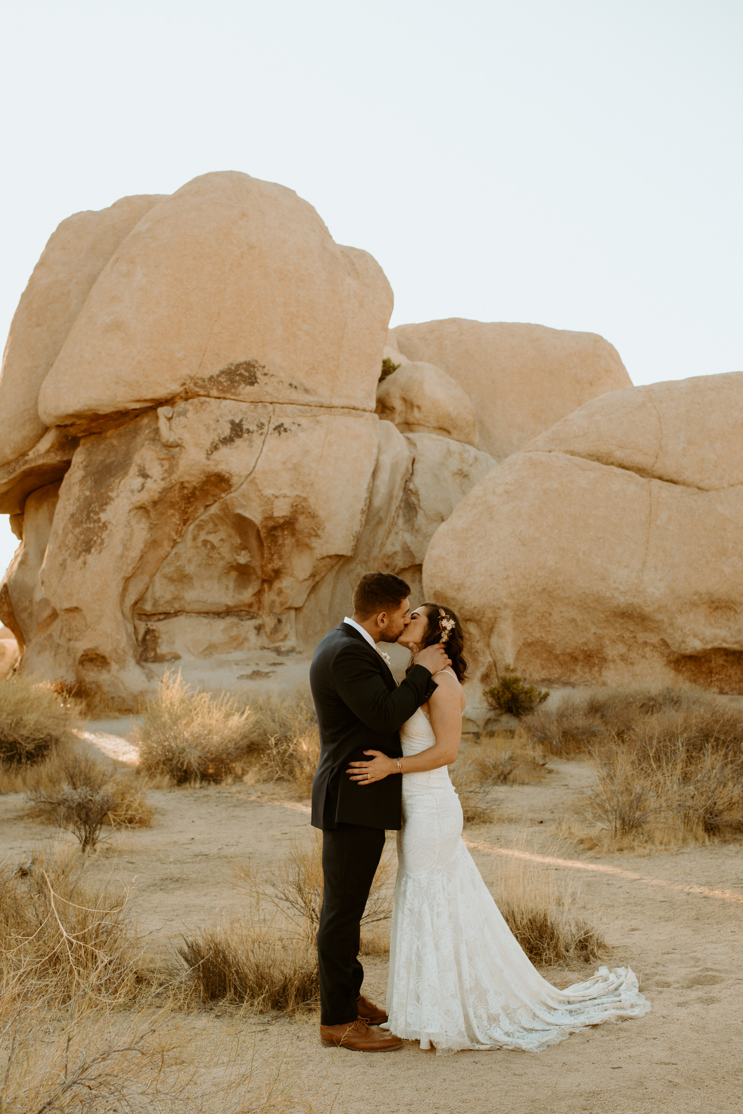 Laid-back Joshua Tree elopement | Boho bride in Grace Loves Lace dress | Joshua Tree elopement photographer | adventurous desert elopement | best place to elope in california