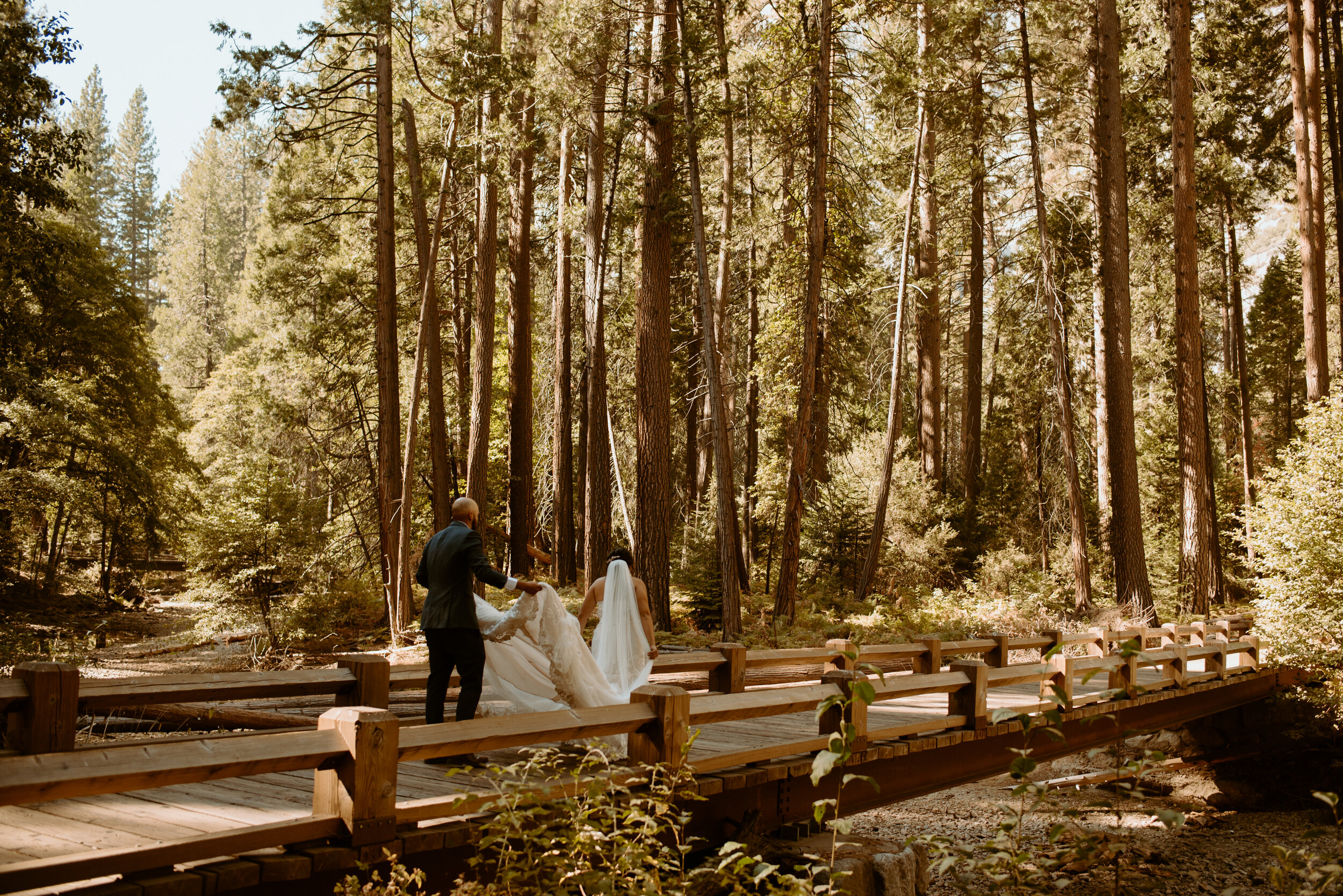 Glacier Point Elopement | Yosemite National Park Elopement and Wedding Photographer | Sunrise adventure elopement | California Elopement Photographer | Yosemite Falls Trail