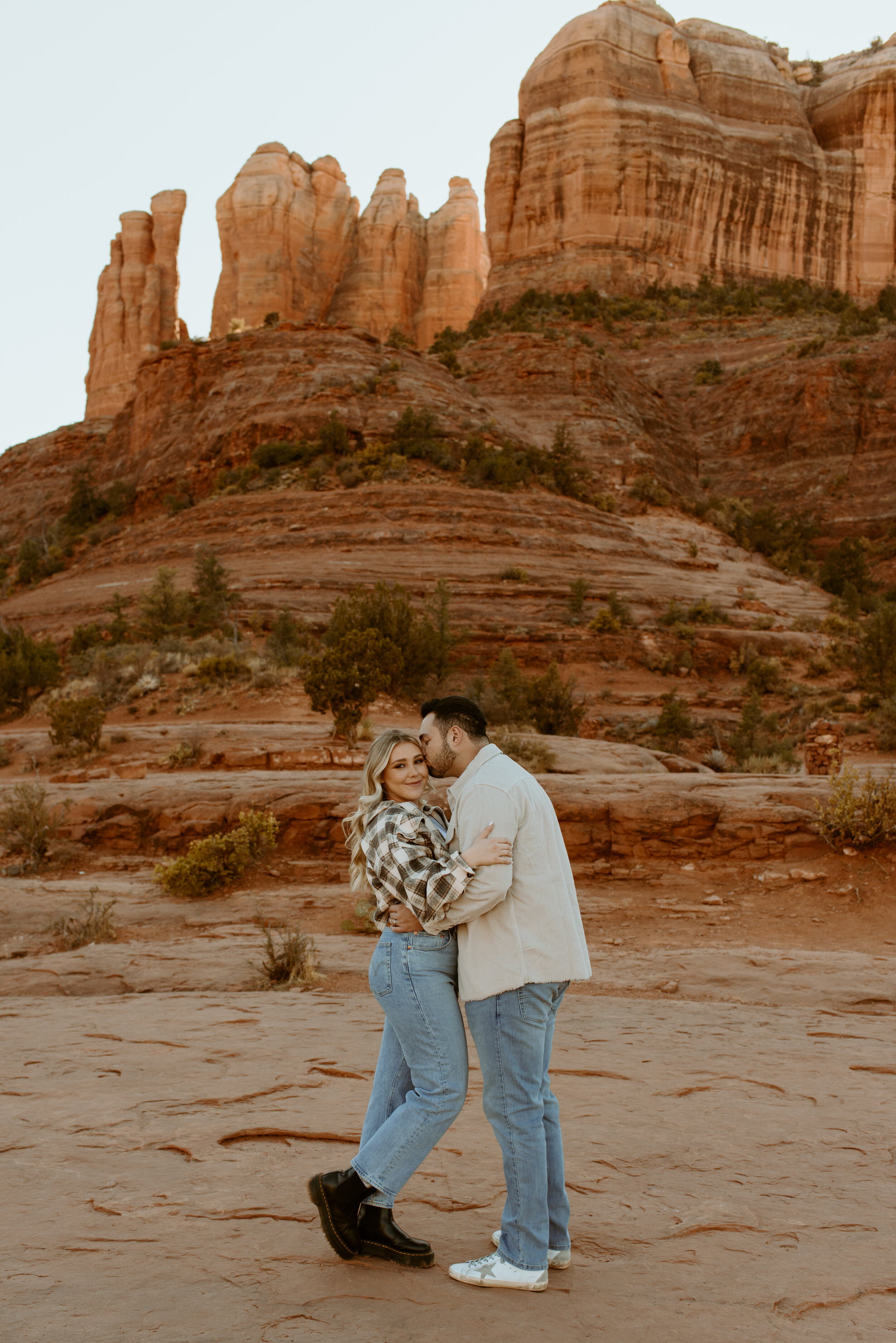Cathedral Rock Engagement Session | Sedona couples photos | Sedona, Arizona red rock engagement photos | Arizona elopement photographer 
