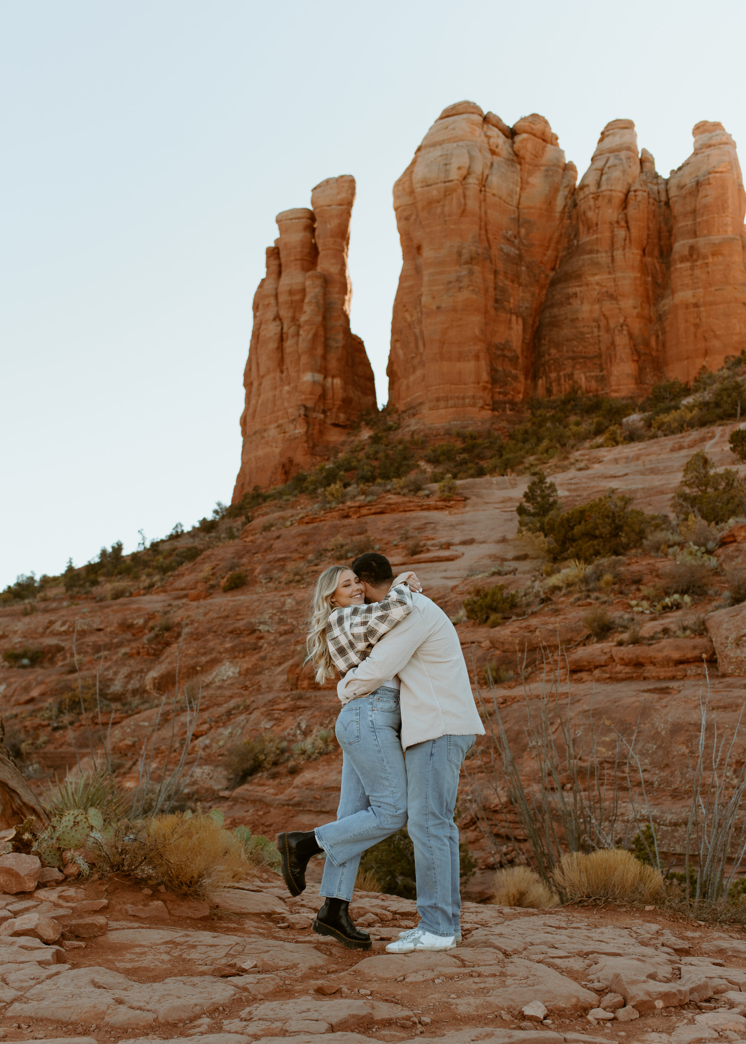 Cathedral Rock Engagement Session | Sedona couples photos | Sedona, Arizona red rock engagement photos | Arizona elopement photographer 