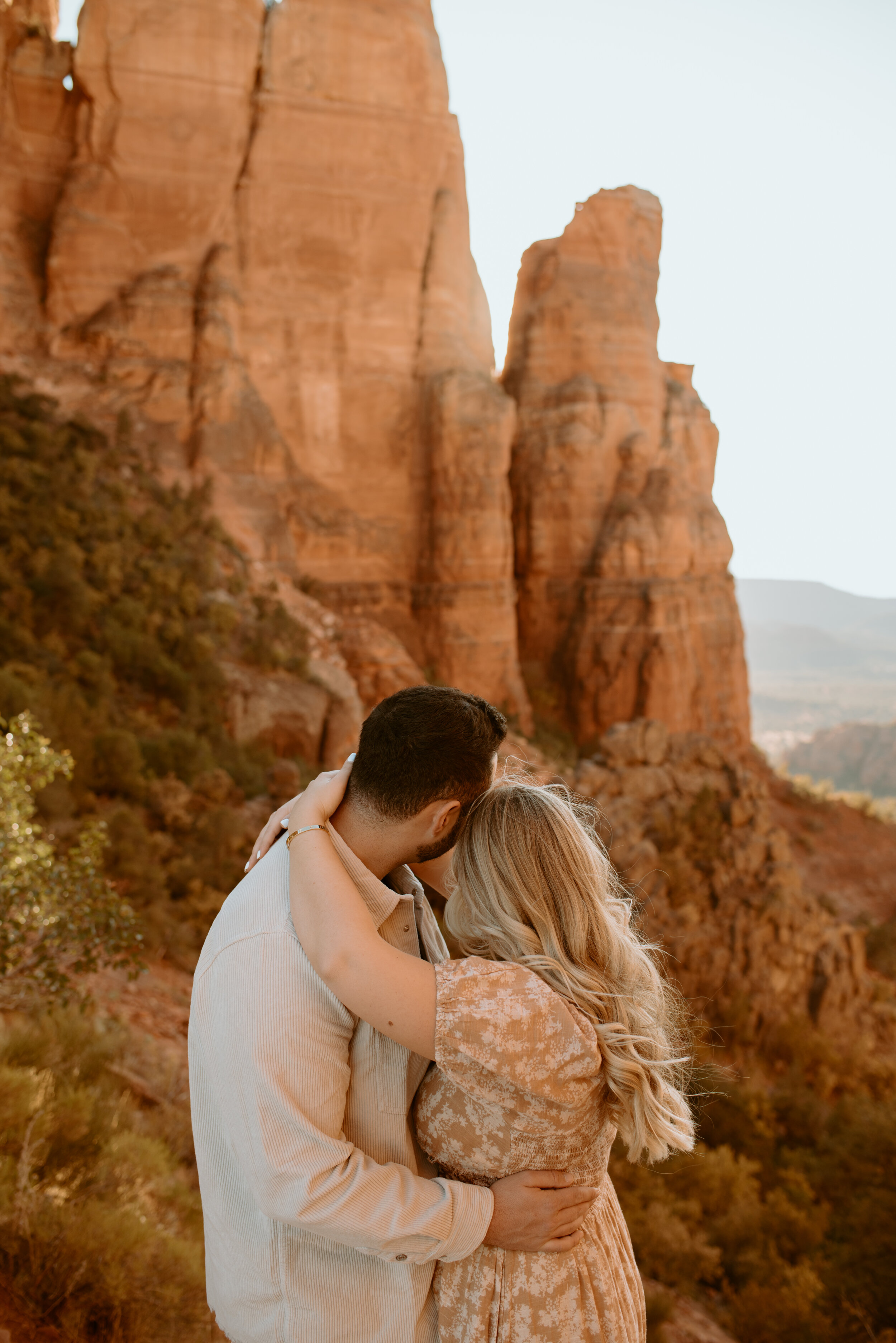 Cathedral Rock Engagement Session | Sedona couples photos | Sedona, Arizona red rock engagement photos | Arizona elopement photographer 