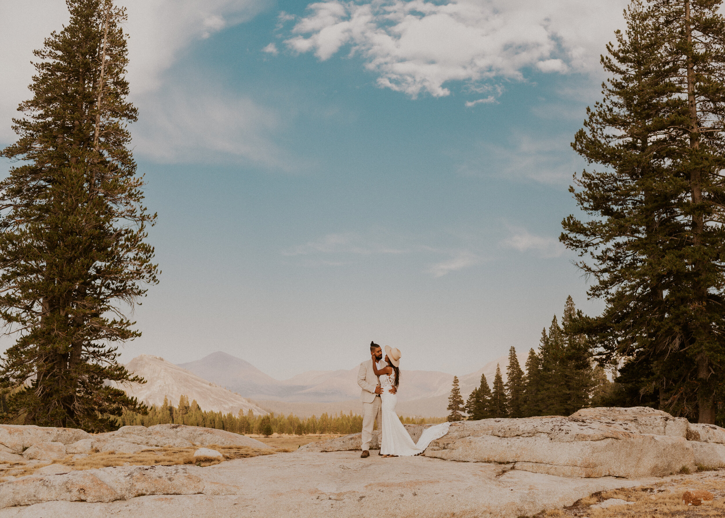What does it mean to elope? | Elopement definition and meaning | California elopement photographer | Destination Elopement Photographer | Elopements vs Intimate Weddings