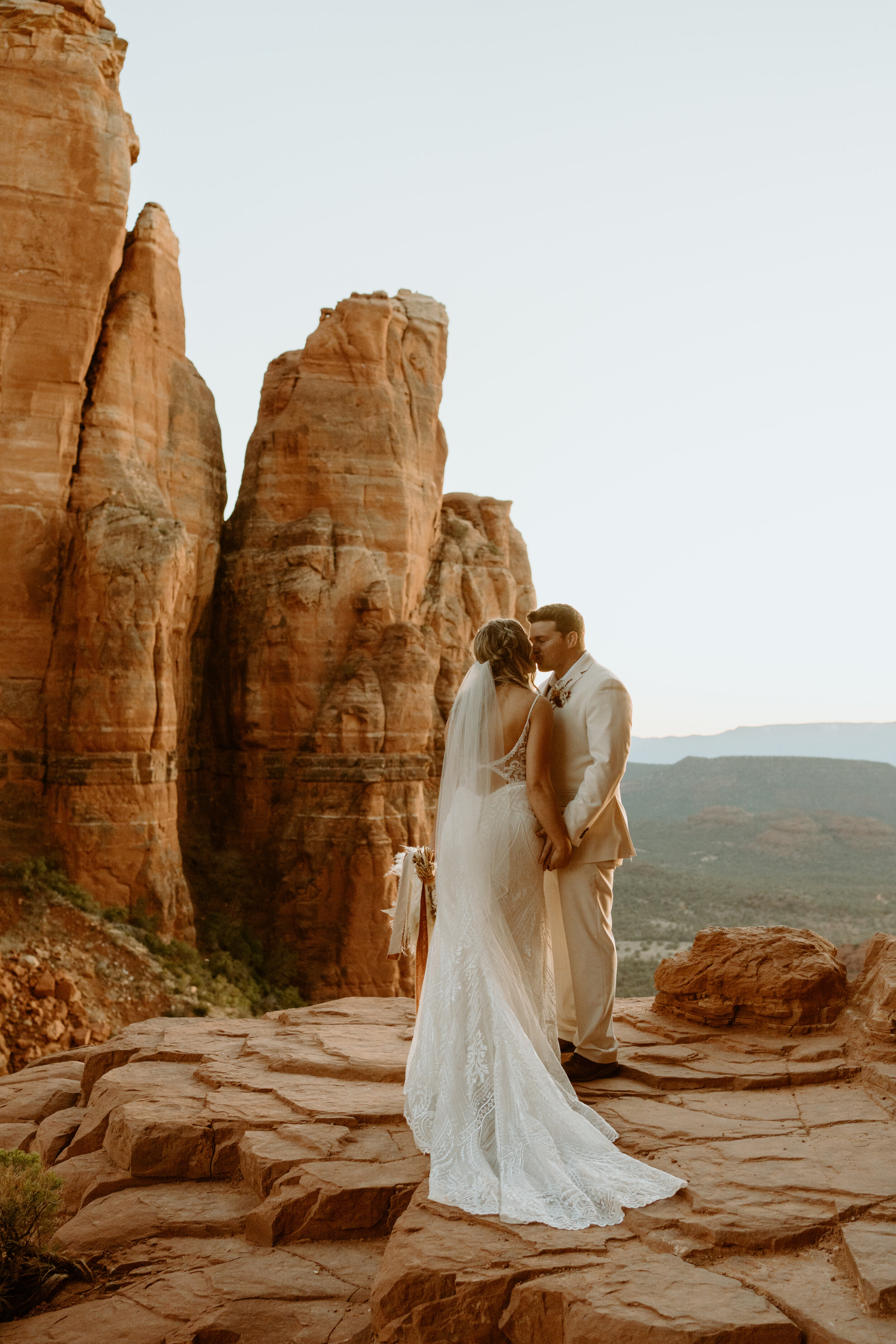 How to Elope at Cathedral Rock | Sedona Arizona Elopement Photographer | Red Rock Adventure wedding 