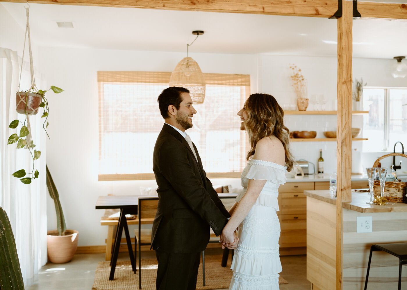 Joshua Tree Elopement | Getting Ready at Aesthetic Boho Airbnb | Sunset Vow Ceremony | Minimalist Stylish Couple 