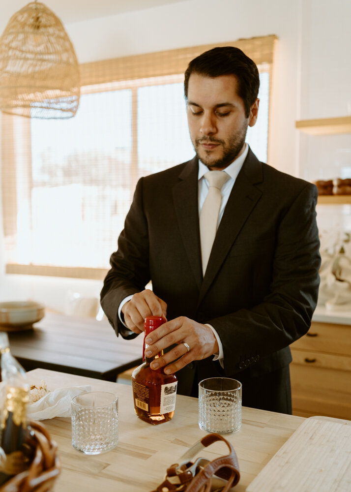 Joshua Tree Elopement | Getting Ready at Aesthetic Boho Airbnb | Sunset Vow Ceremony | Minimalist Stylish Couple 