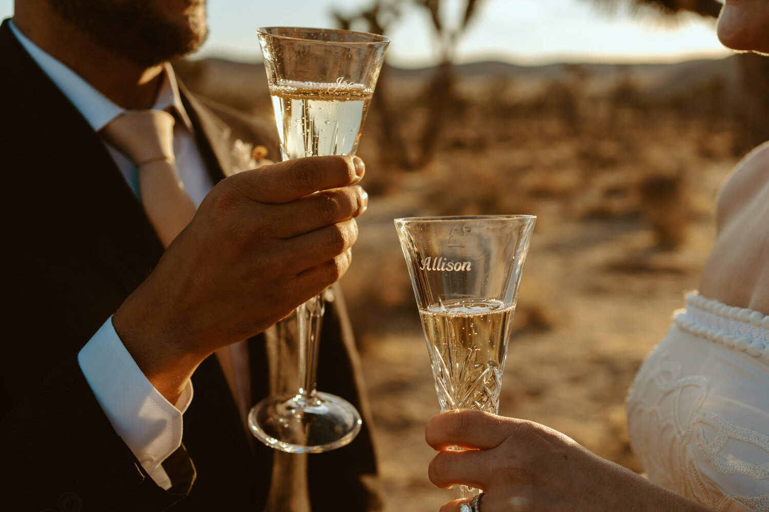 Joshua Tree Elopement | Getting Ready at Aesthetic Boho Airbnb | Sunset Vow Ceremony | Minimalist Stylish Couple 