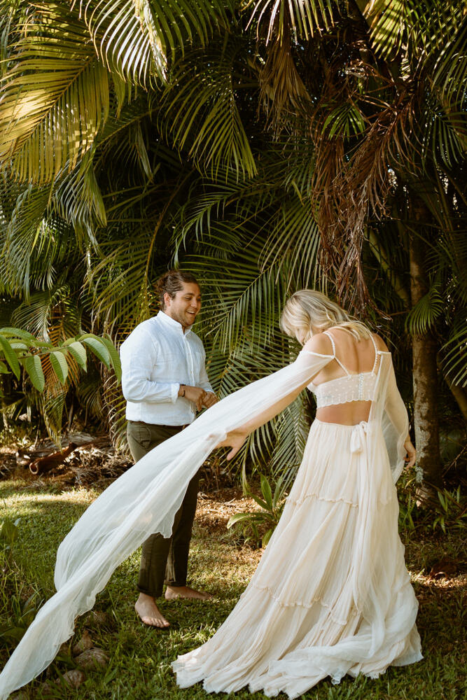 Adventurous Destination Elopement | Kauai Elopement Photographer | Hawaii Beach Elopement | Destination Wedding | bride and groom first look 