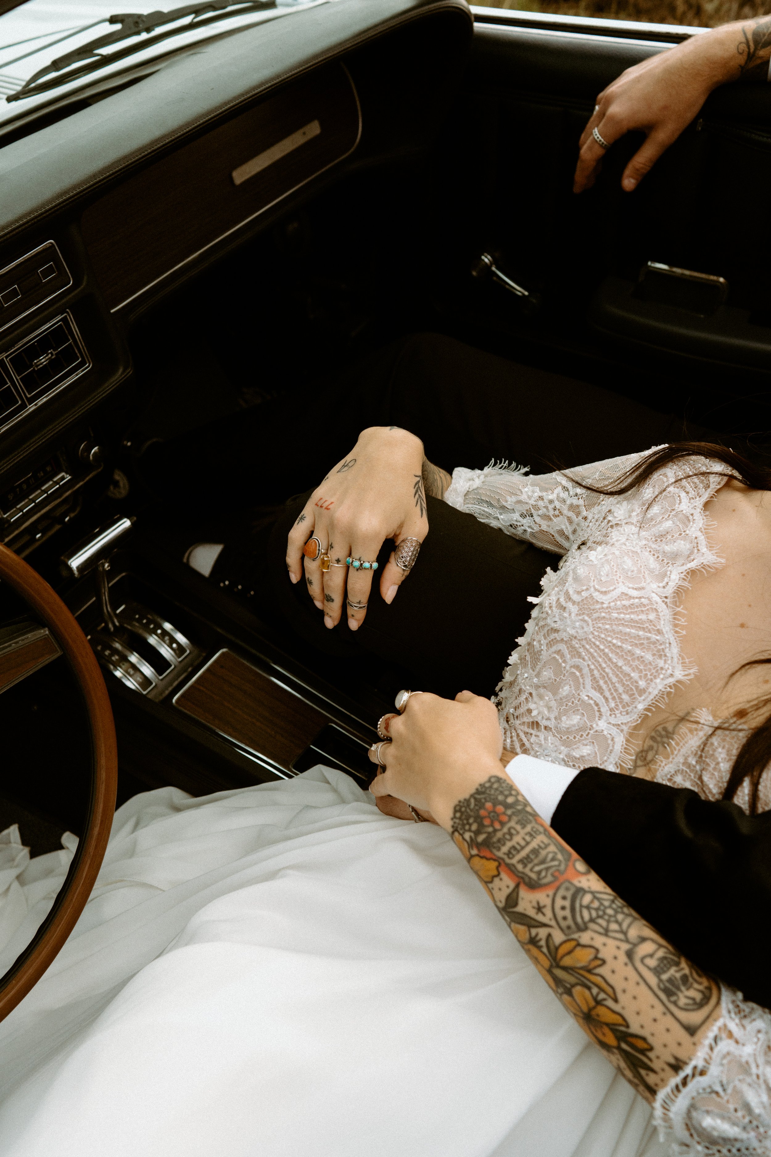 Vintage car elopement photos in Big Sur California | Nontraditional wedding photos | Big Sur elopement photographer | Bride and Groom with Tattoos