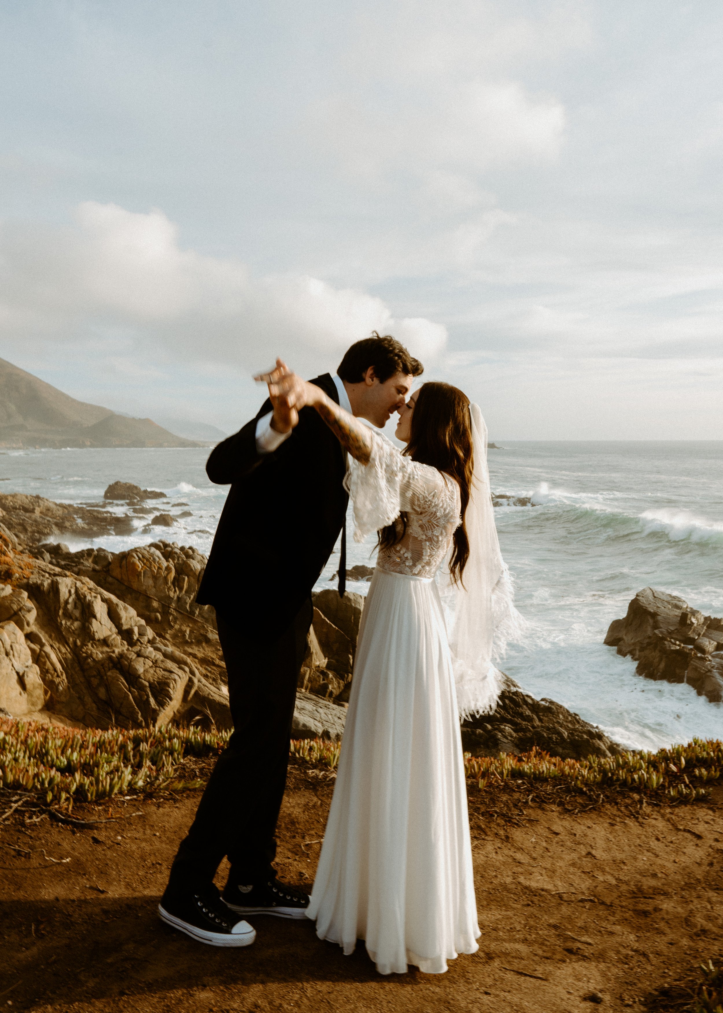 Vintage car elopement photos in Big Sur California | Nontraditional wedding photos | Big Sur elopement photographer | Bride and Groom with Tattoos