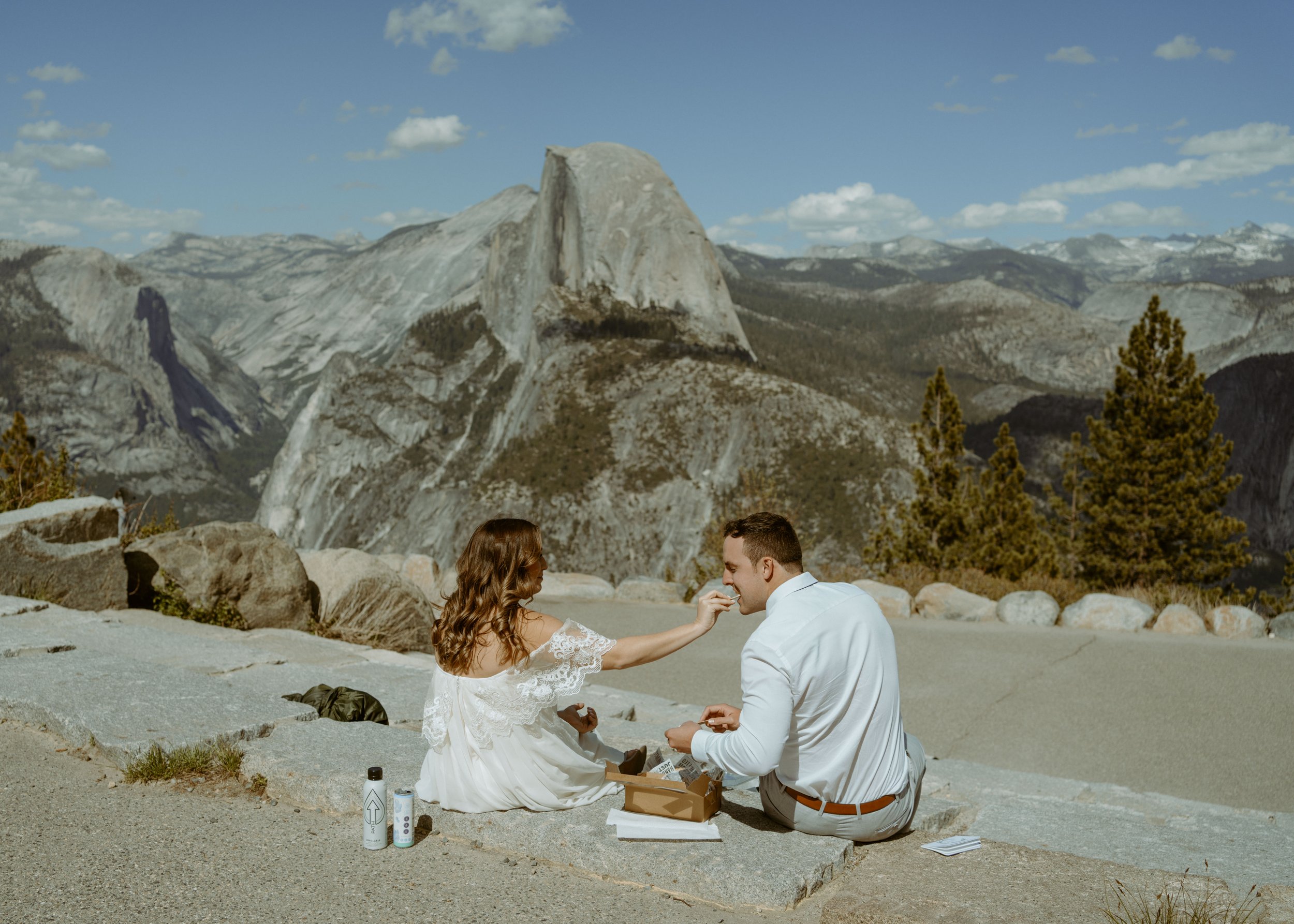 Glacier Point elopement in Yosemite National Park | Adventure Elopement photographer | Yosemite, California 