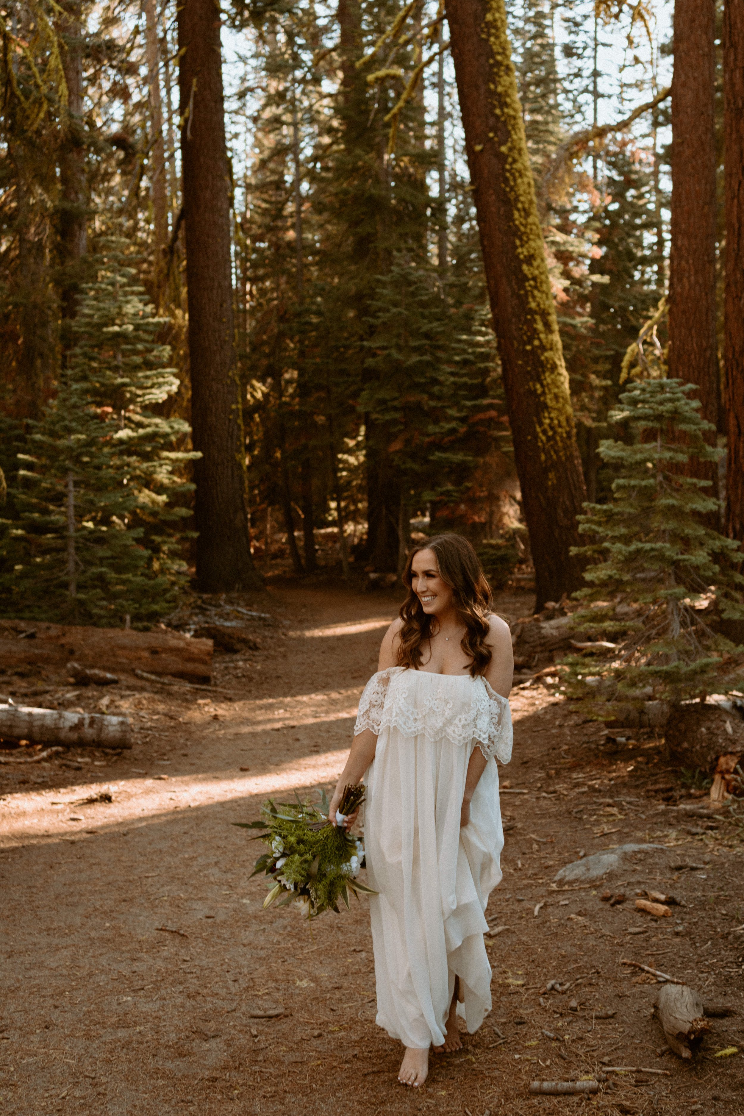 Taft Point elopement in Yosemite National Park | Adventure Elopement photographer | Yosemite, California 