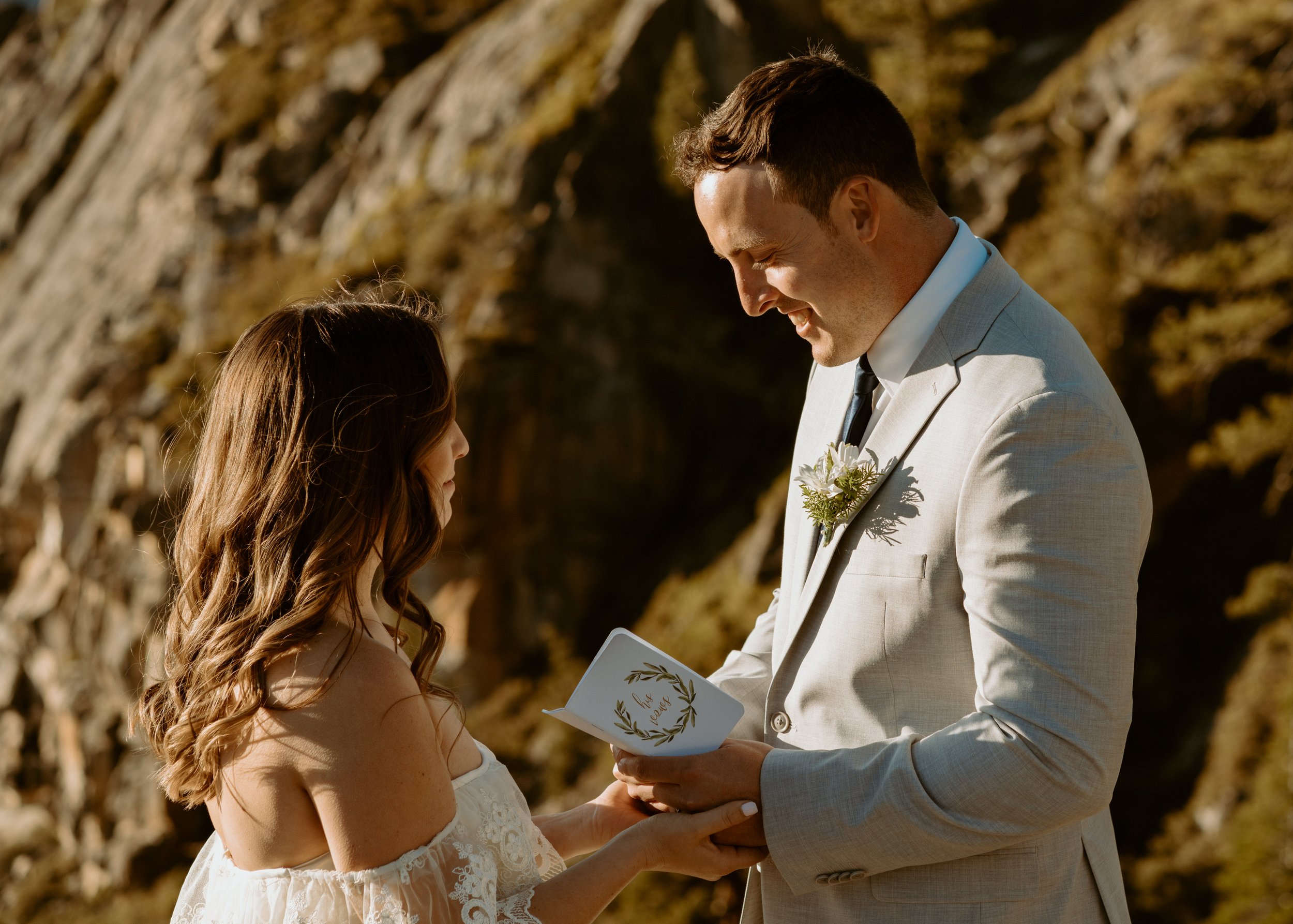 Taft Point elopement in Yosemite National Park | Adventure Elopement photographer | Yosemite, California 