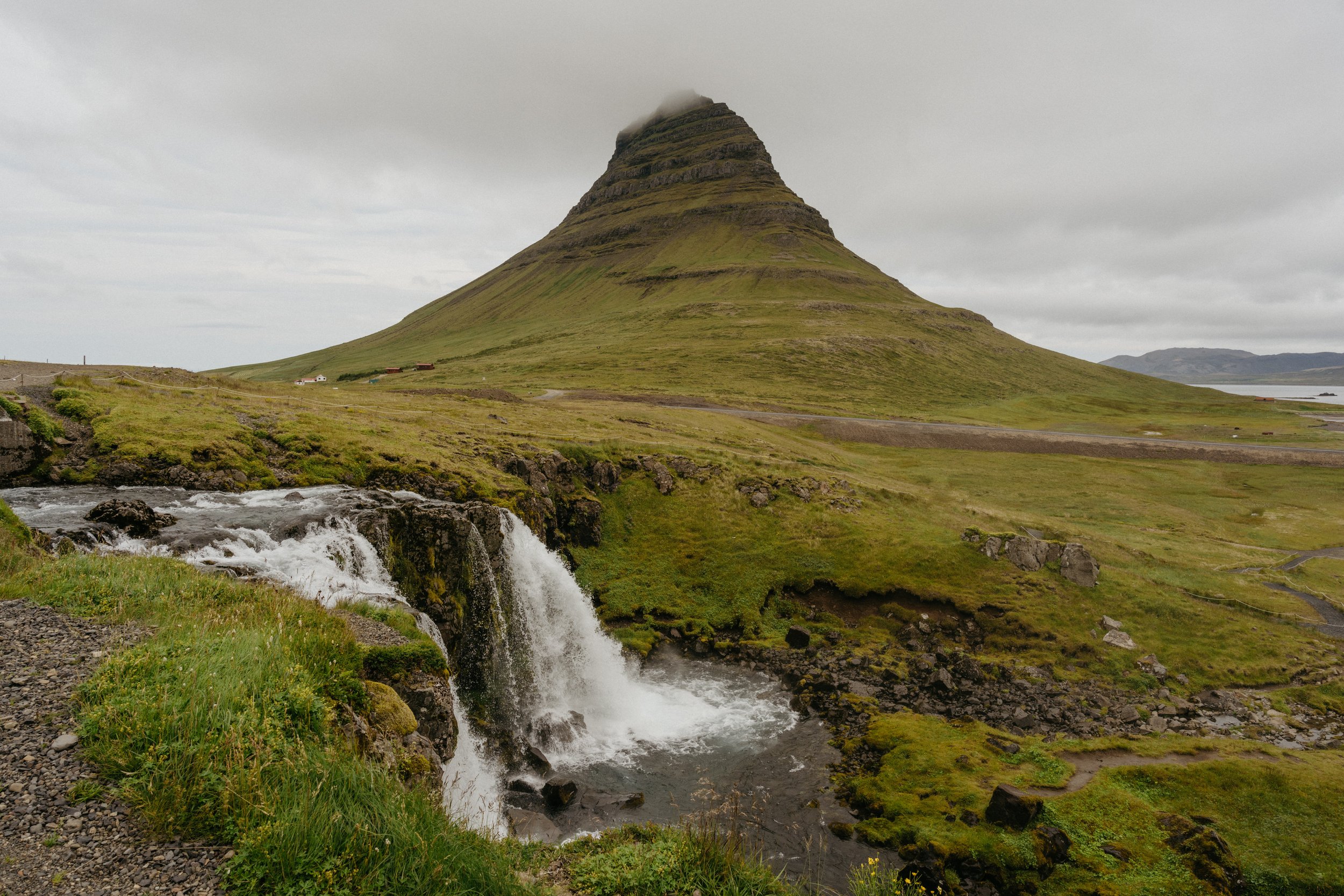 A week in Iceland - travel itinerary and guide by an Iceland elopement photographer - Kirkjufell Mountain / Kirkjufellsfoss