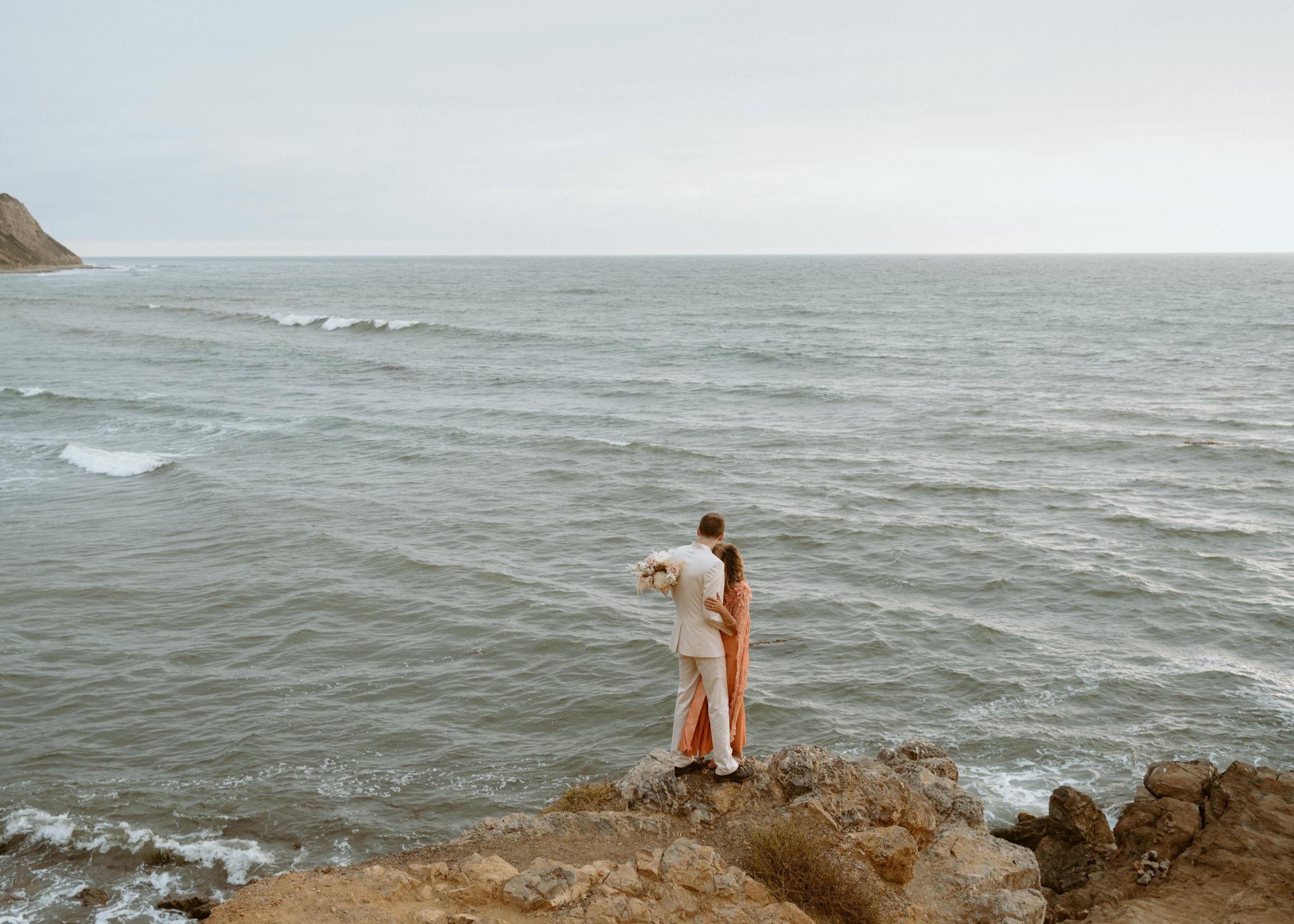 Destination Vow Renewal at Coastal Location | A guide to vow renewals from an elopement photographer