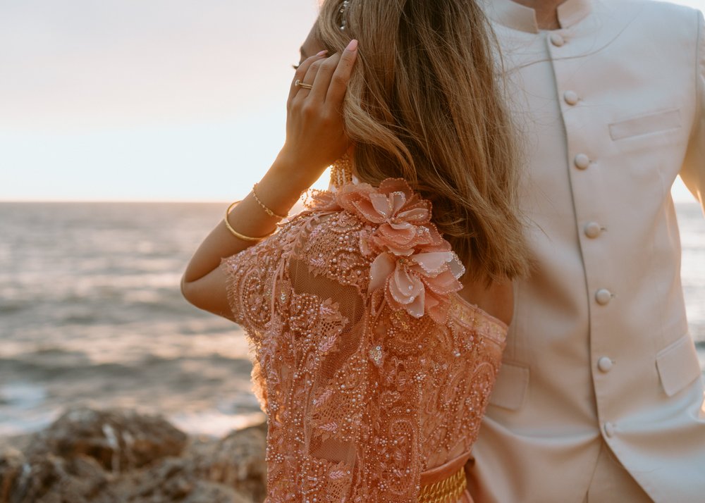 Destination Vow Renewal at Coastal Location | A guide to vow renewals from an elopement photographer