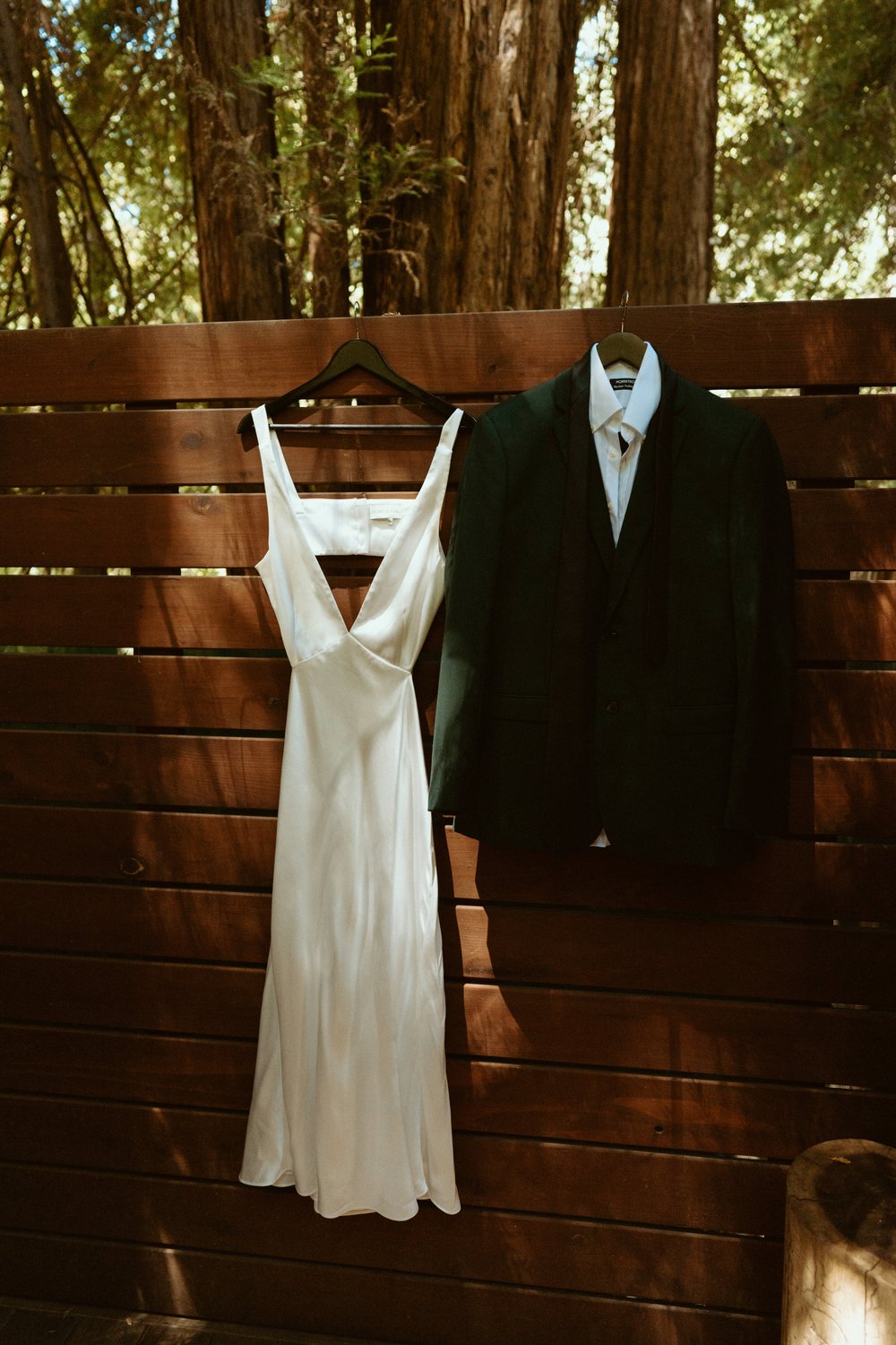 Glen Oaks Elopement Wedding | Redwoods Wedding Photos | Big Sur Elopement Photographer | Destination Elopement  | Wedding outfits