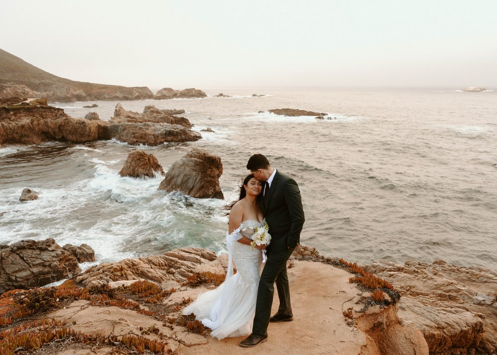 Glen Oaks Elopement Wedding | Coastal Cliffs Wedding Photos | Big Sur Elopement Photographer | Destination Elopement 