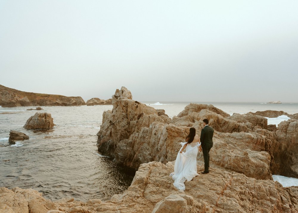 Glen Oaks Elopement Wedding | Coastal Cliffs Wedding Photos | Big Sur Elopement Photographer | Destination Elopement 