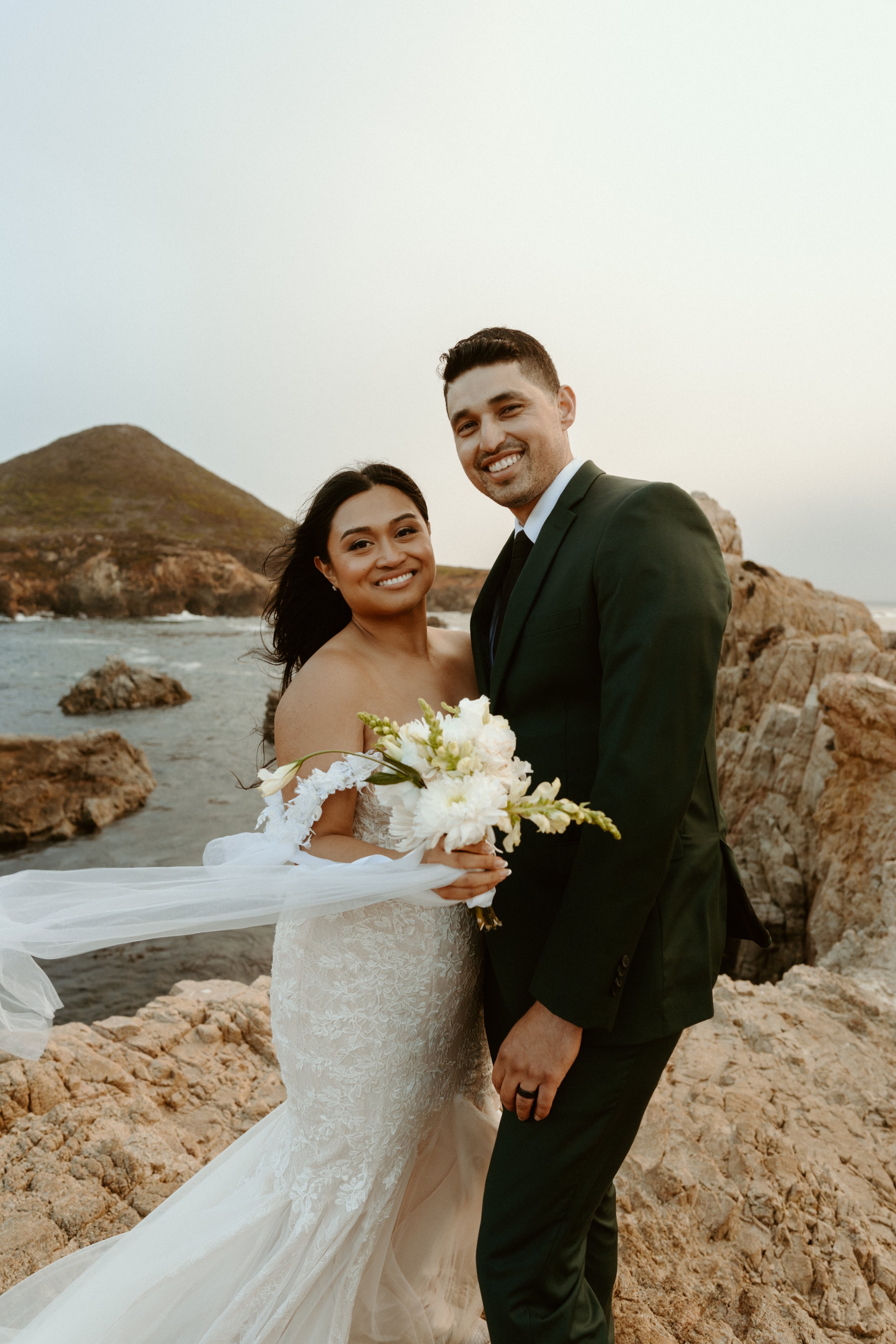 Glen Oaks Elopement Wedding | Coastal Cliffs Wedding Photos | Big Sur Elopement Photographer | Destination Elopement 