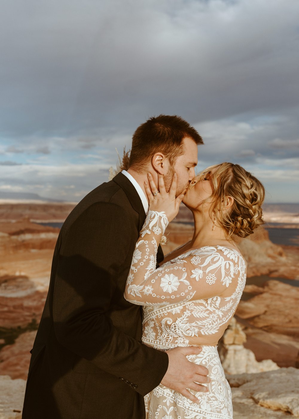 An adventurous Lake Powell elopement at Alstrom Point. Big Water, Utah