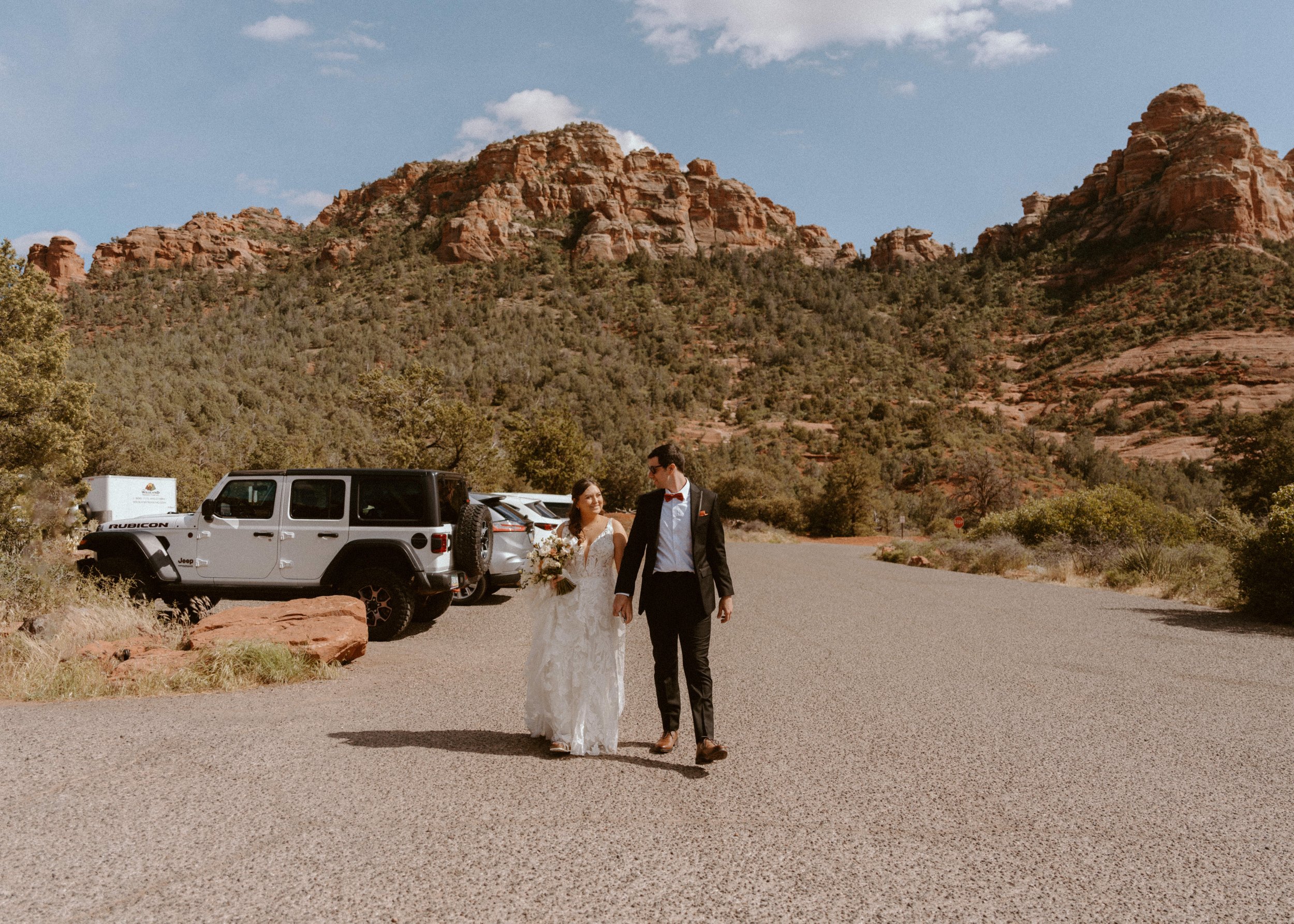 Sedona, Arizona Jeep Elopement