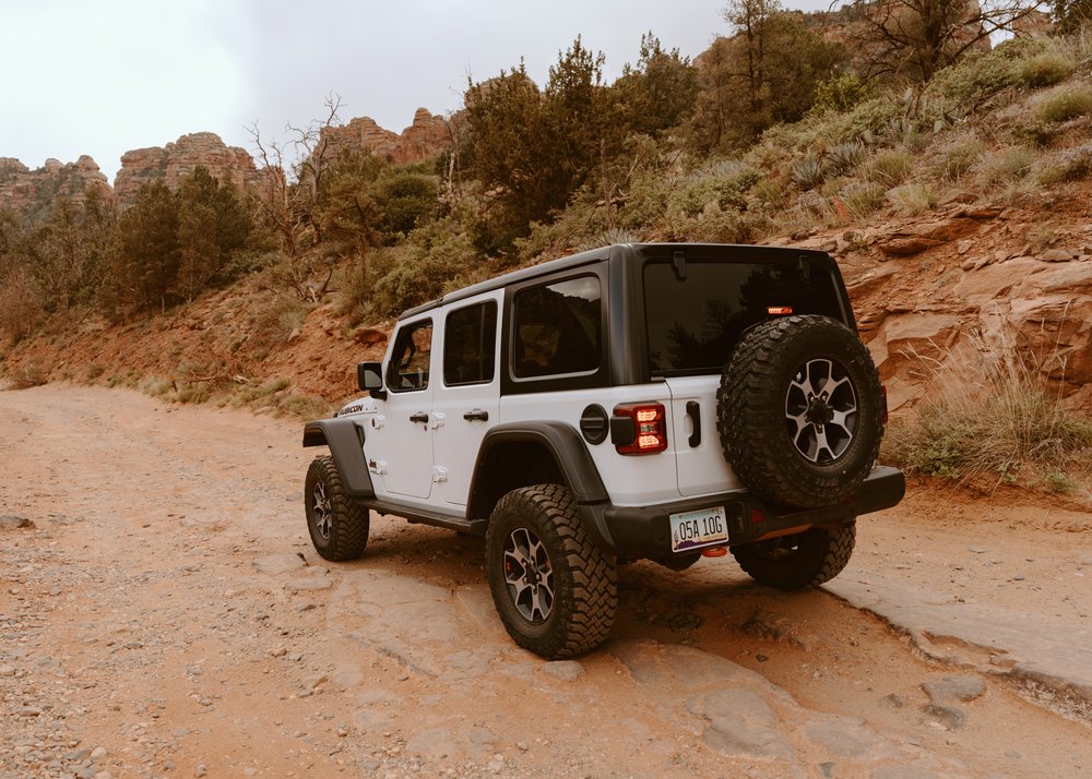 Sedona, Arizona Jeep Elopement 