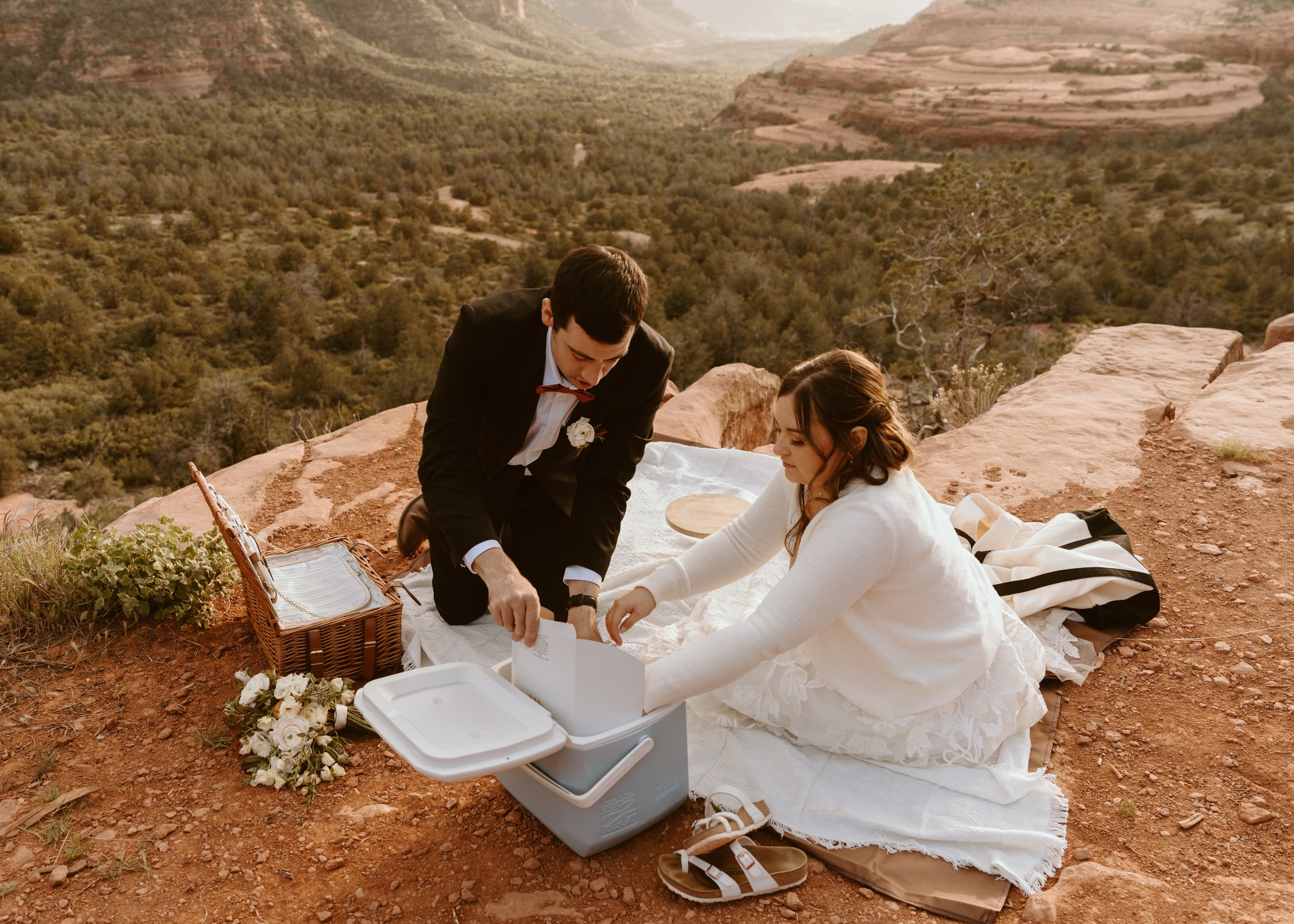 gabby-mike-sedona-elopement-carrie-rogers-photography-391.jpg