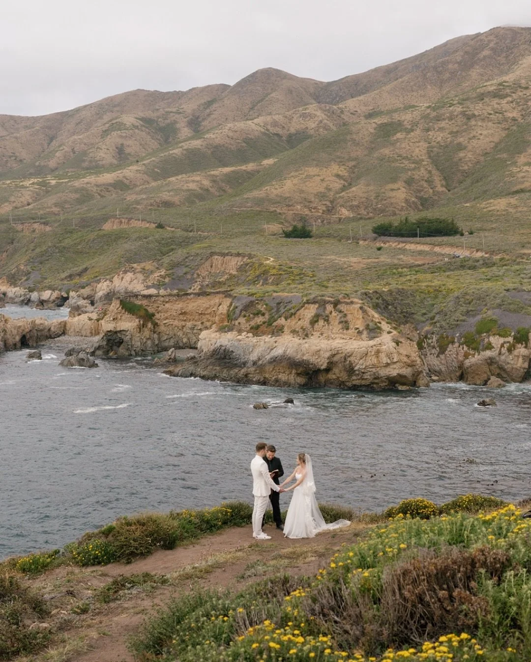 A peek into Meg and John&rsquo;s elopement day in Big Sur &hearts;︎ 

Photography: @carrierogersphotography
Videography: @vmh.productions 
Officiant: @elope_with_dean_liapis
Planning: @wedy.ai 
Getting ready location: @laplayaca 
Floral Design: @carm