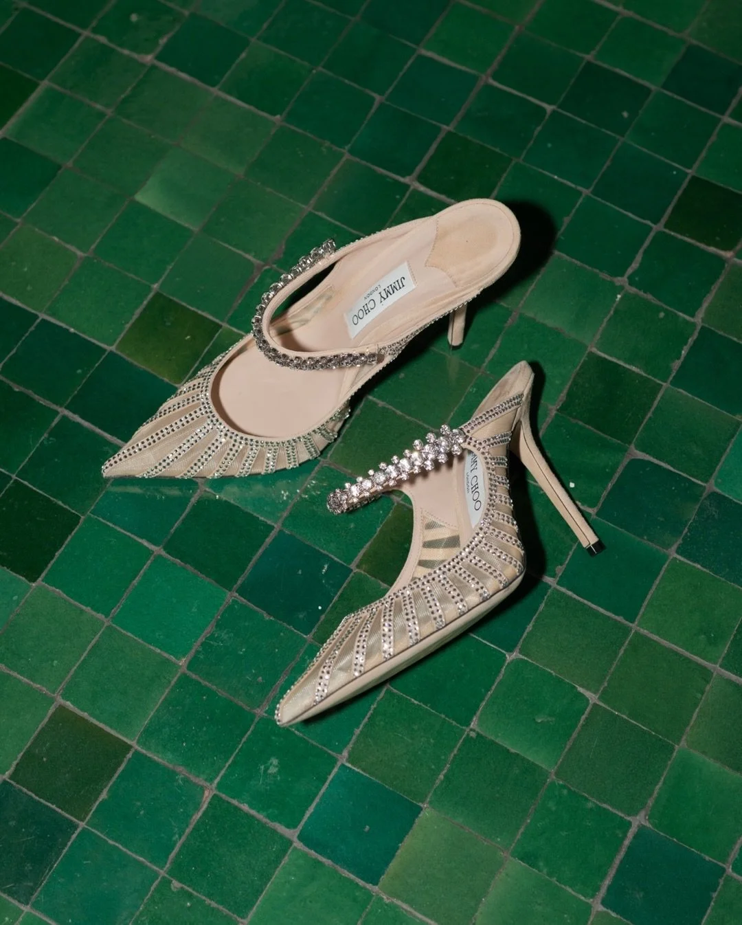 Details and moments from a tropical inspired wedding in DTLA 🌺 

Shot for @caitphoto_