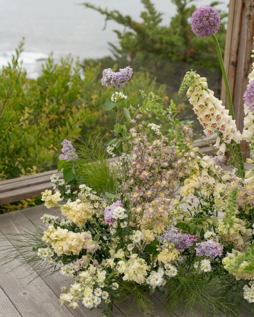 Shawna and Andrew&rsquo;s intimate wedding at the Carmel Highlands Inn 🕊️

Photography: @carrierogersphotography 
Florals: @theflorachic 
HMU: @beautybychaunguyen 
Venue: @highlandsinn