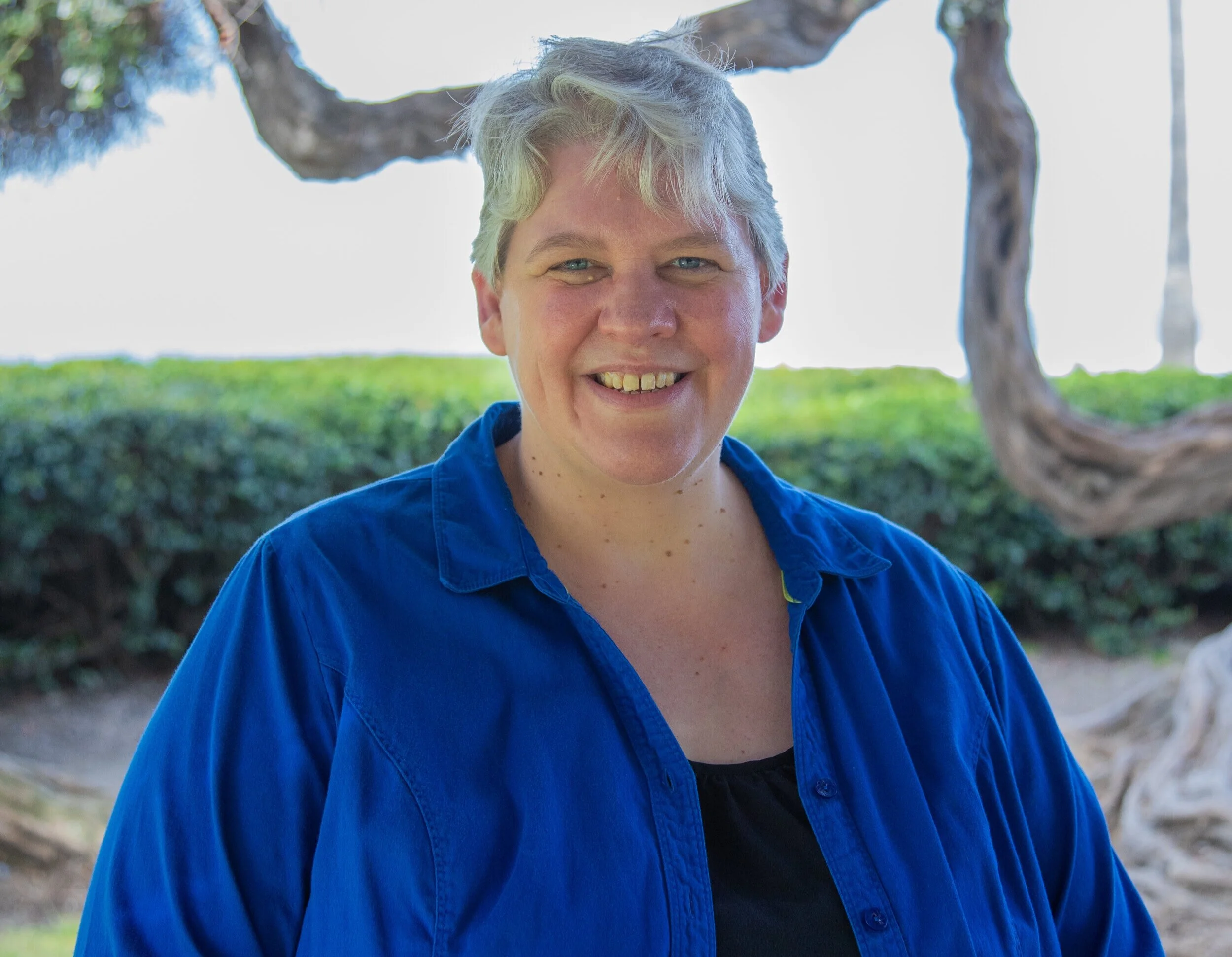 Dr. Camilla Williams is an expert in working with grief and loss issues. Please schedule a free 15-minute call with Dr. Camilla WIlliams to feel supported while grieving your loss.