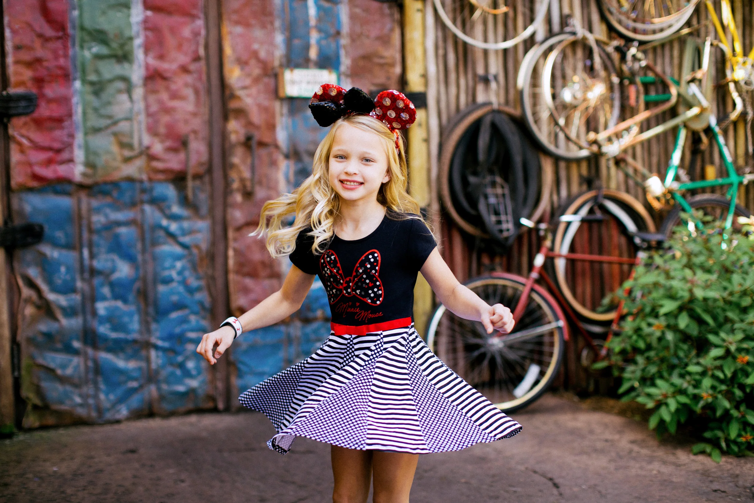 1114ZT_DAK_ShopDisneyParks_0418_CT.jpg