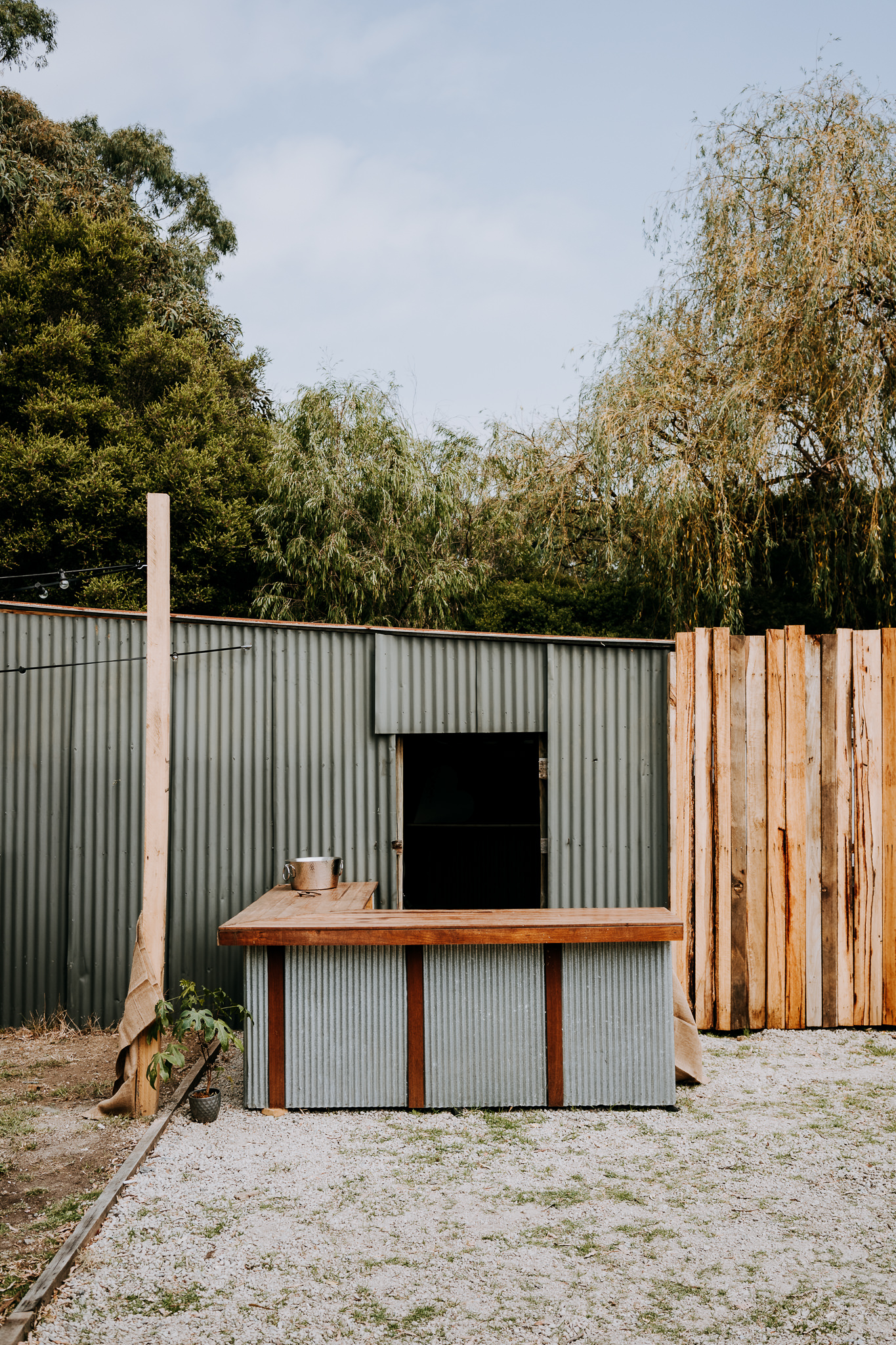   Throw your own backyard wedding, wedding photography, wedding photography melbourne, candid wedding photography, backyard wedding, throw your own wedding, getting married at home, melbourne wedding photography, melbourne wedding photographer, Morni