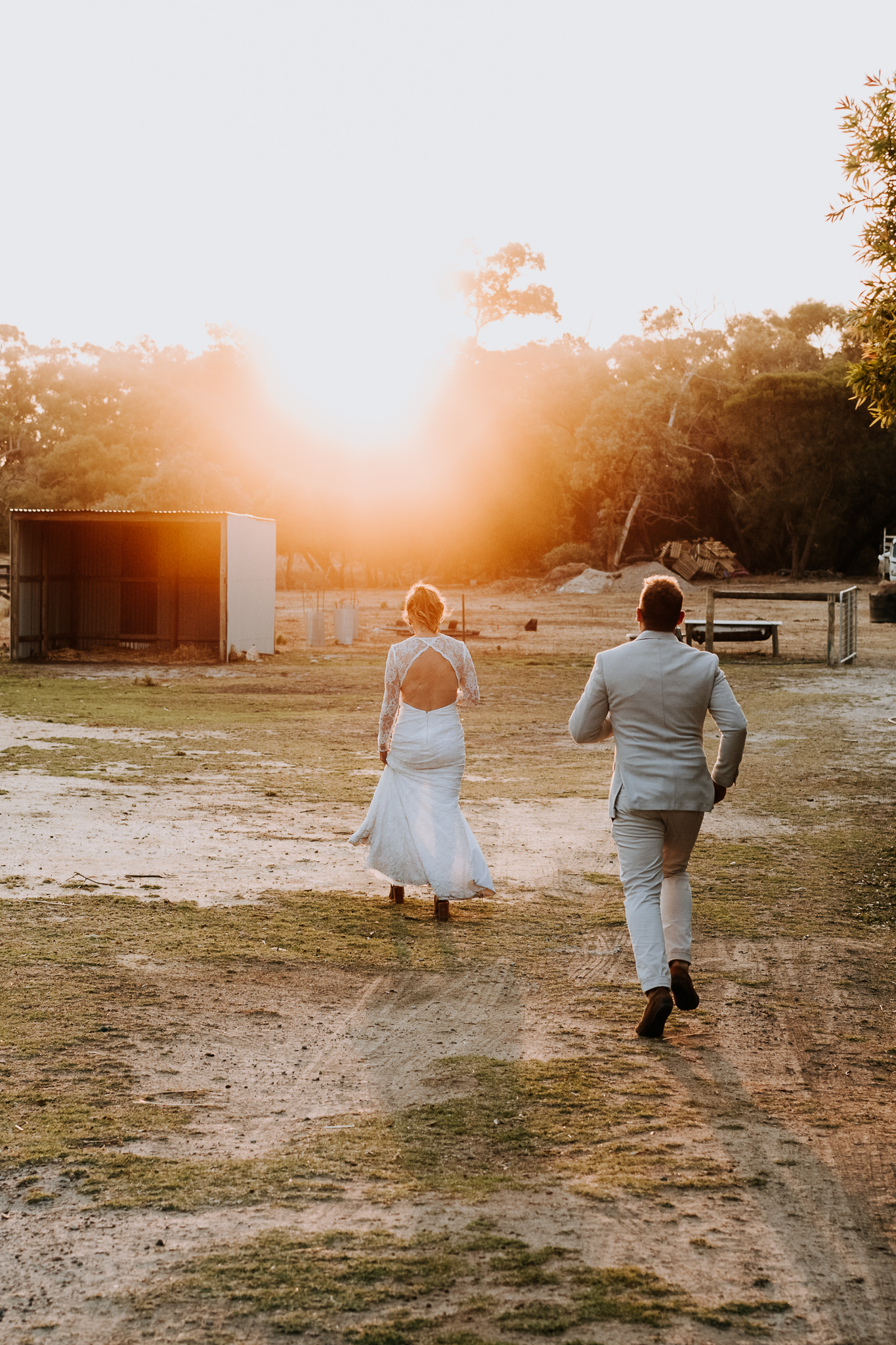   Throw your own backyard wedding, wedding photography, wedding photography melbourne, candid wedding photography, backyard wedding, throw your own wedding, getting married at home, melbourne wedding photography, melbourne wedding photographer, Morni