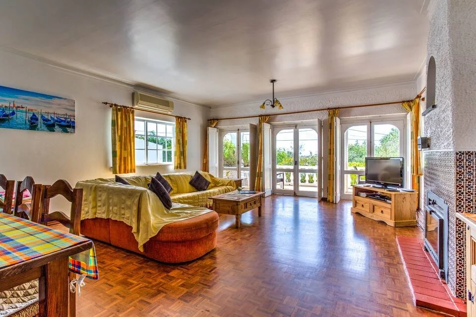 main living area 2 algarve.jpg