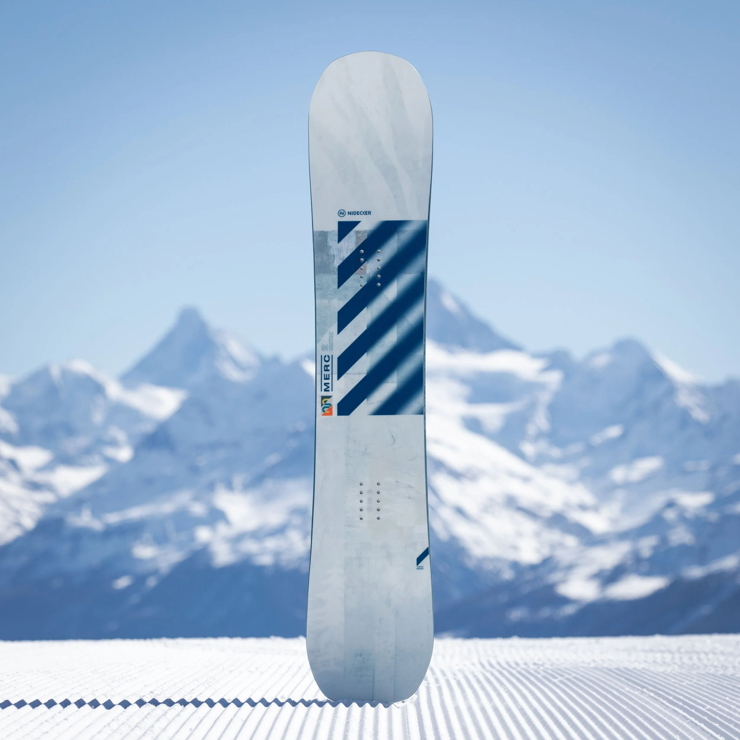 Nidecker-Snowboards-Merc-2024-2025-Snow-3.jpg