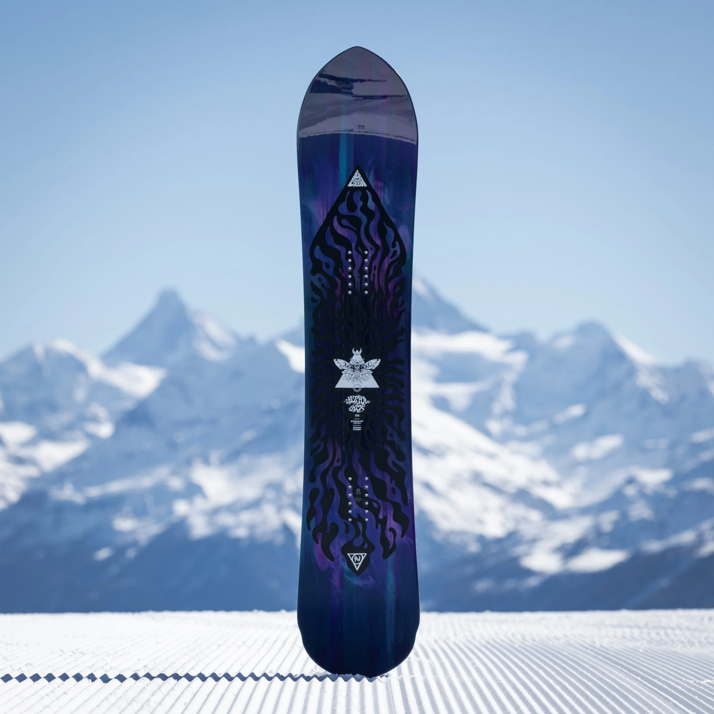 Nidecker-Snowboards-AlphaAPX-2024-2025-Snow-3.jpg