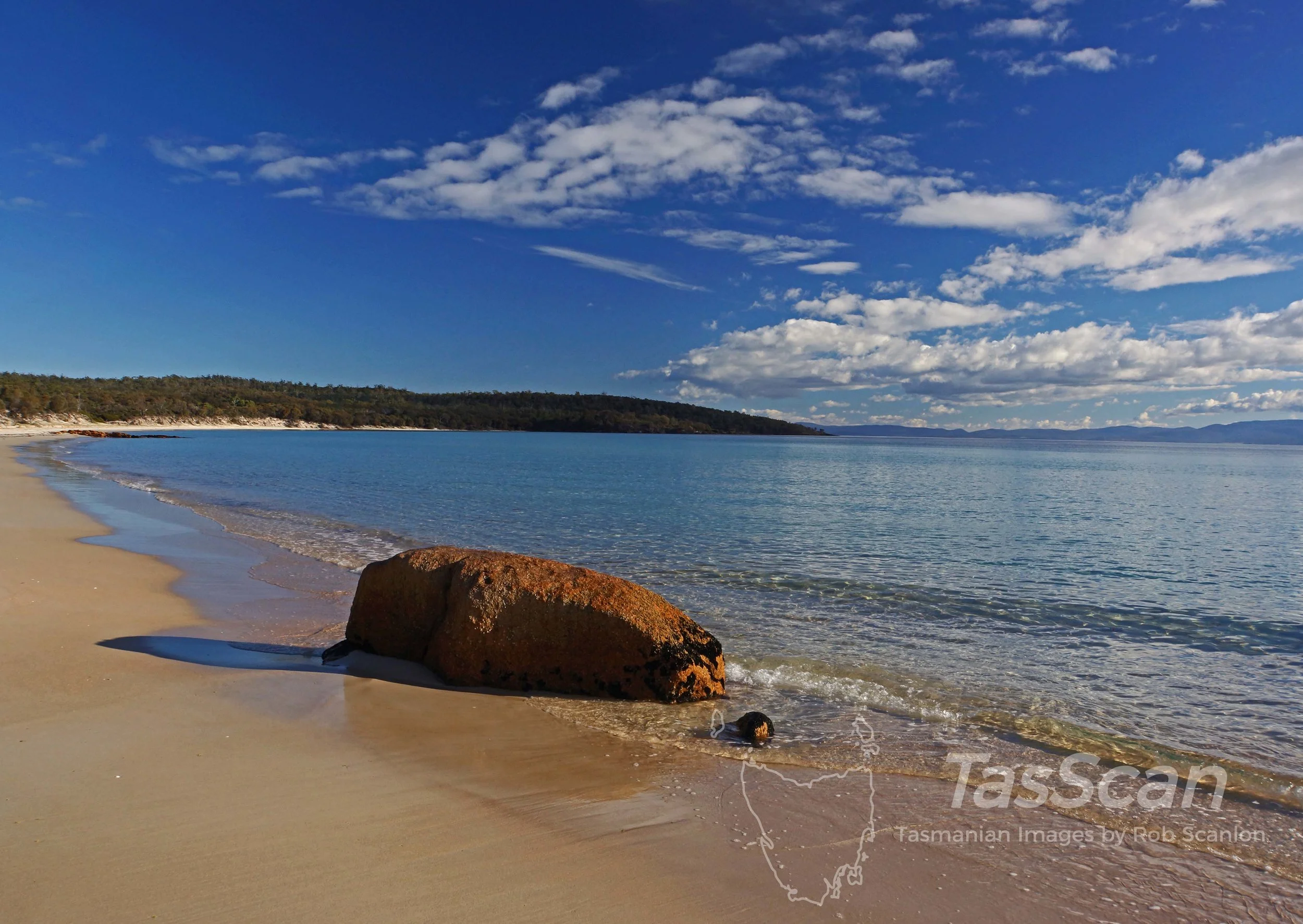 81 Cook's Beach Boulder
