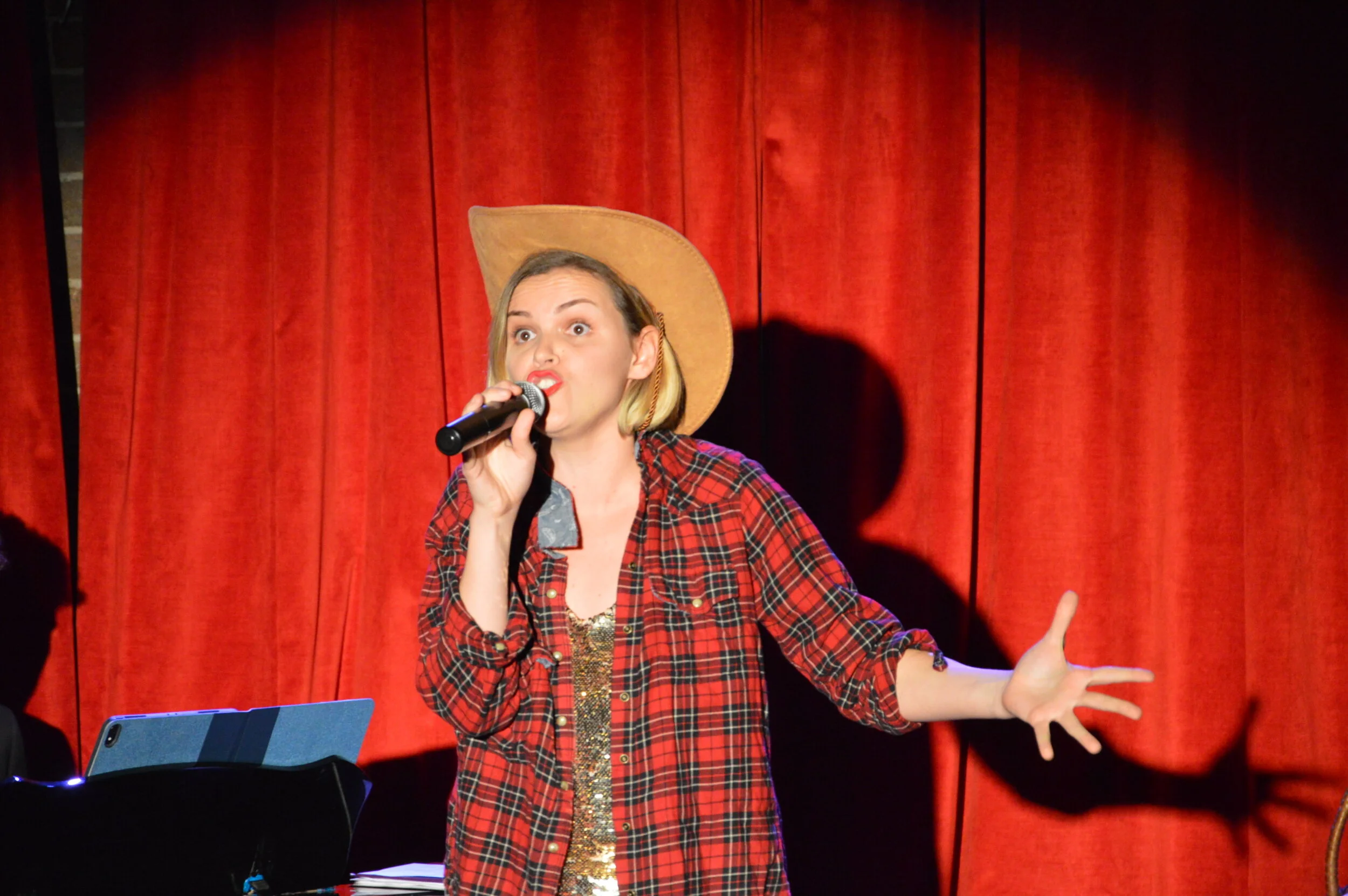 Nyssa Milligan - Times Are Hard For Dreamers - Judges Choice Heat 1