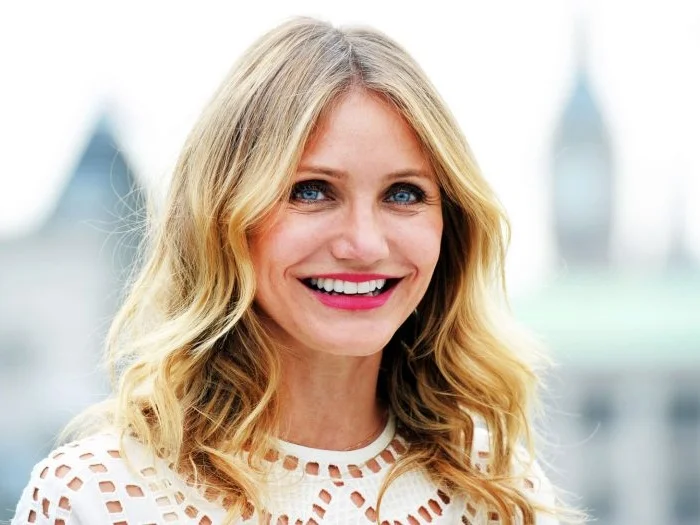 40s_Cameron-Diaz-2-768x525.jpg