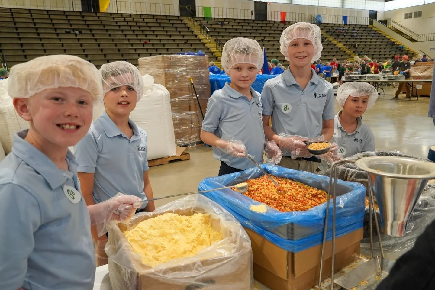 Our 3rd and 5th graders served at Feed the Need STL last week where they packaged food for Feed My Starving Children @fmsc_org, who provides meals to children all around the world. Our students were able to pack over 500 boxes, 108k meals which will 