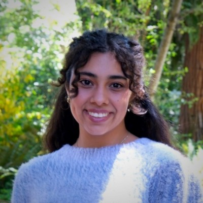 Marcela R. '21