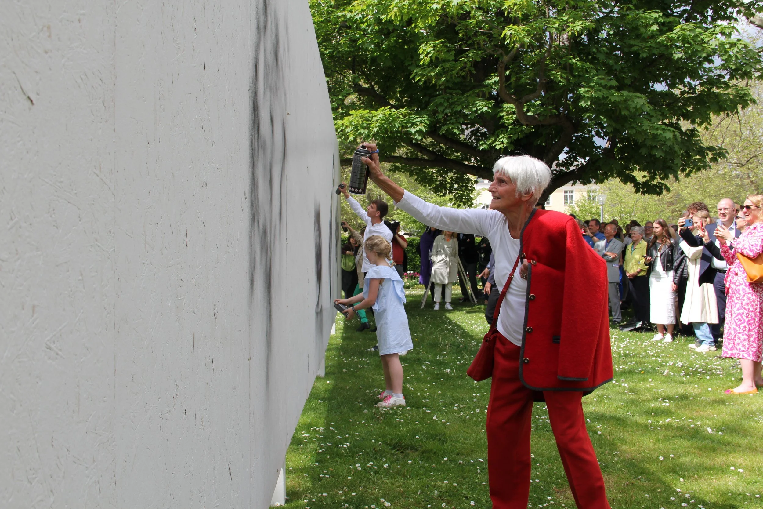  Christian Falsnaes, FRONT, Skulpturbiennale Bingen, Bingen, 2023  
