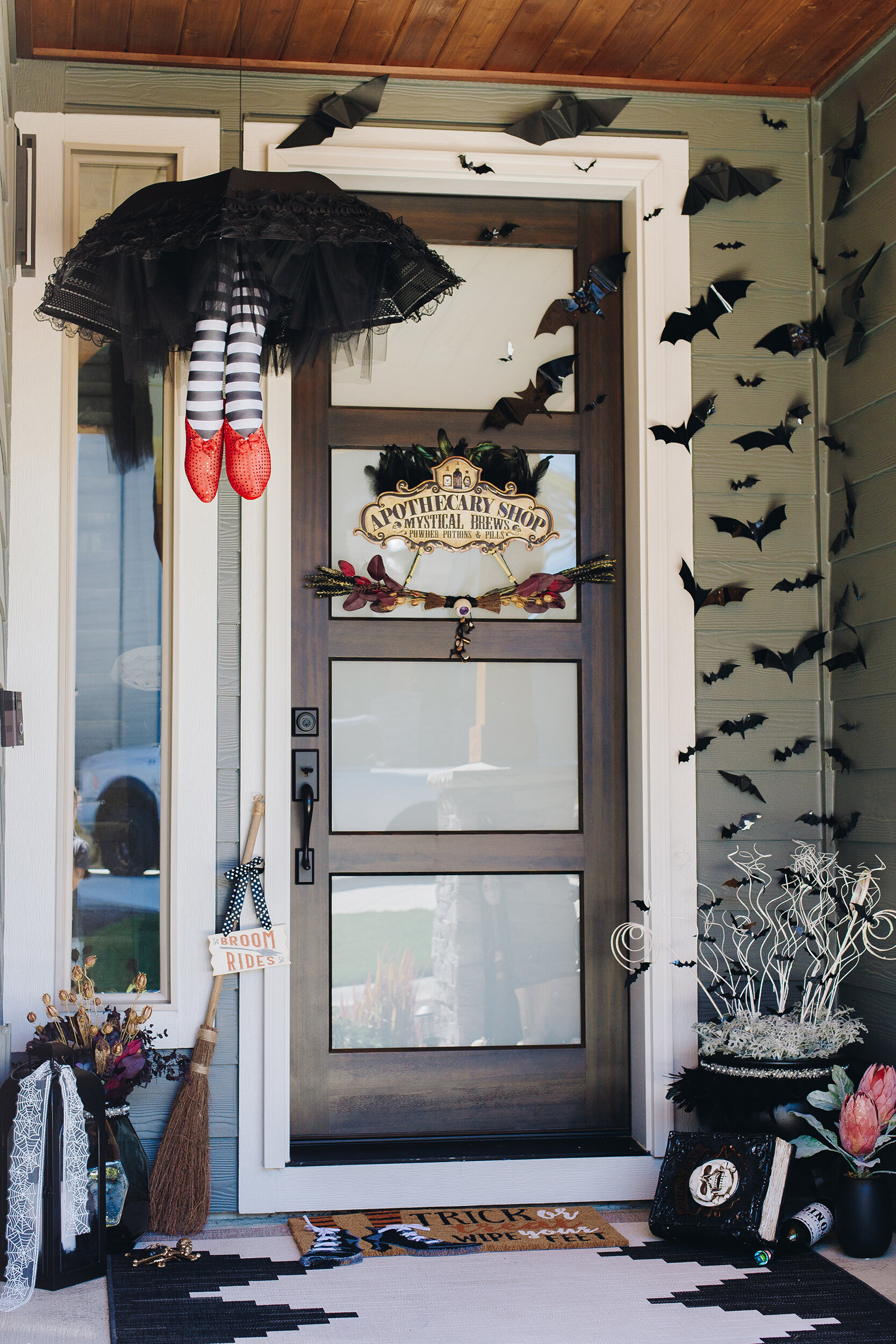 Spooky Front Porch Decorations