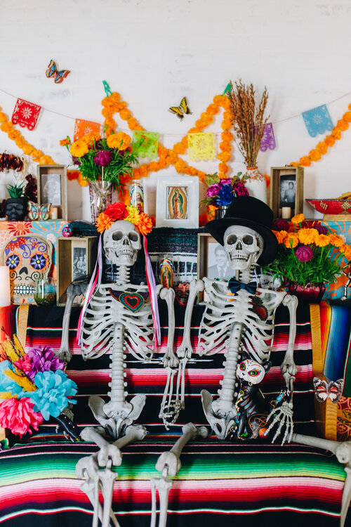 How To Create A Day Of The Dead Altar For Your Holiday Decor Bindle Brass Trading Company - Dia De Los Muertos House Decor
