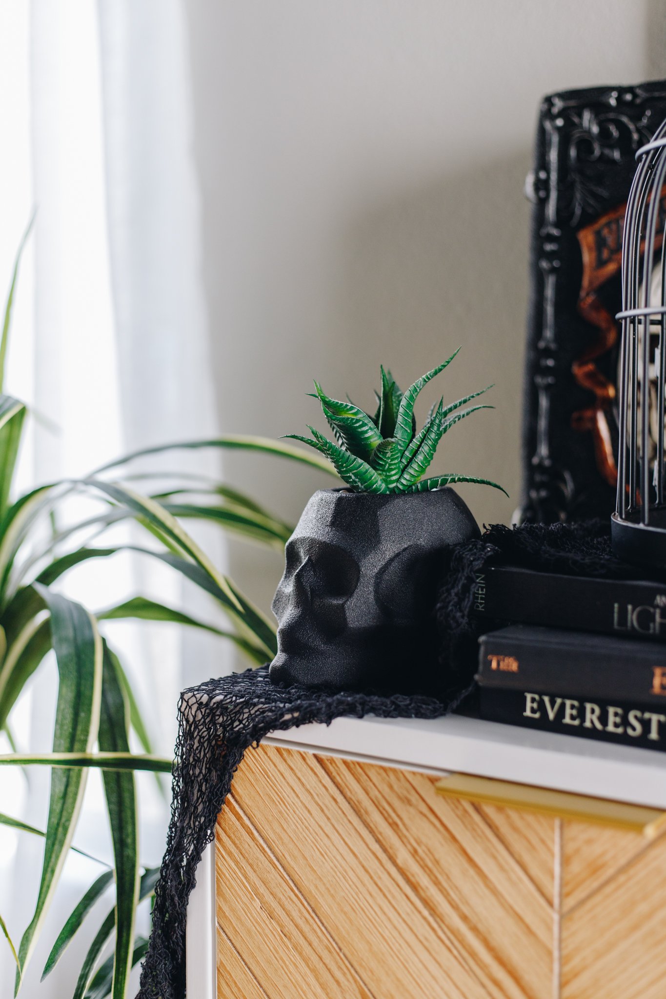 goth halloween decor