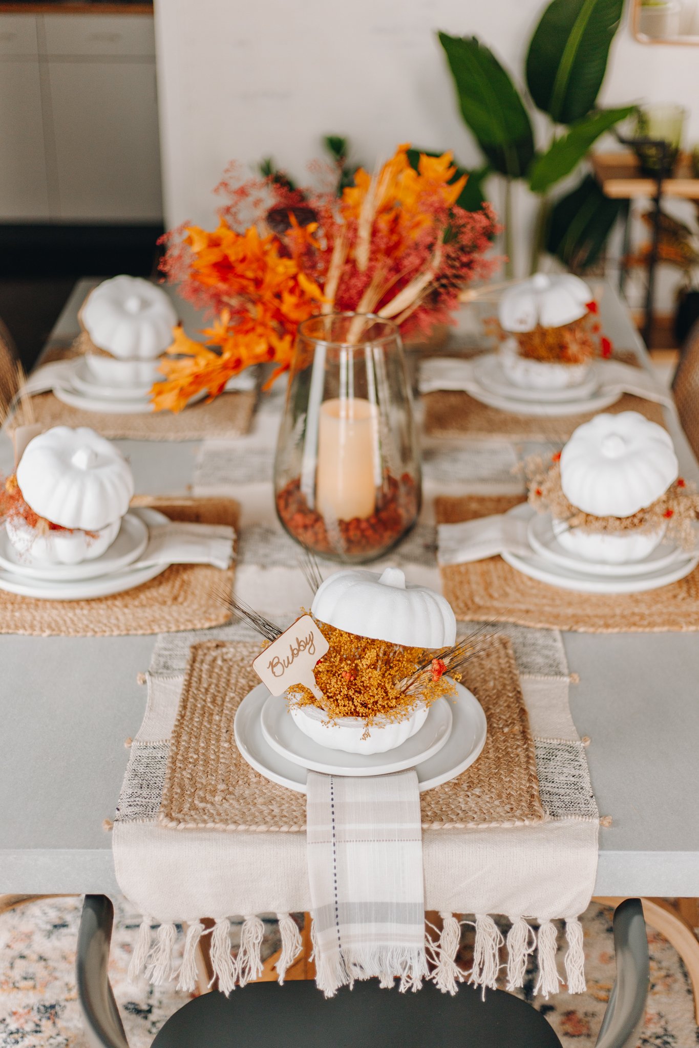 thanksgiving dinner tablescape